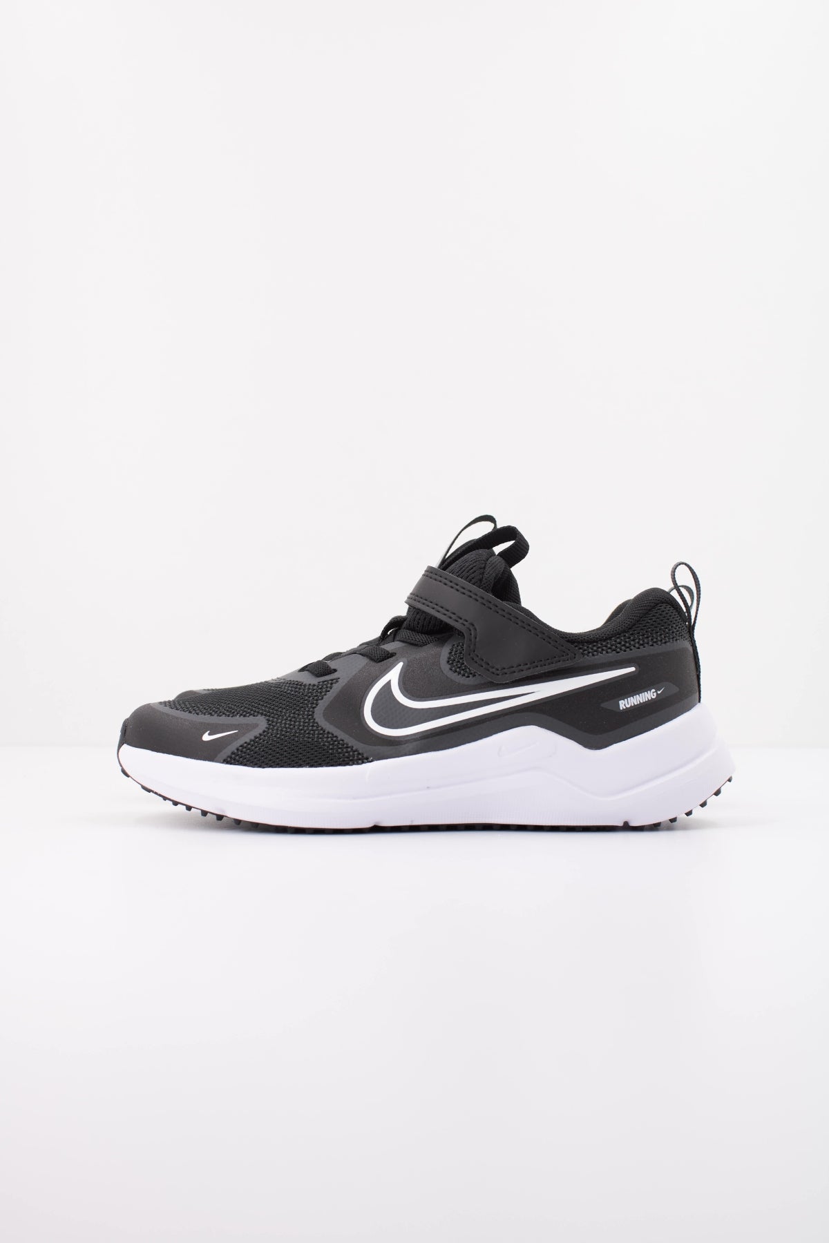 NIKE NIKE COSMIC RUNNER PSV en color NEGRO  (1)