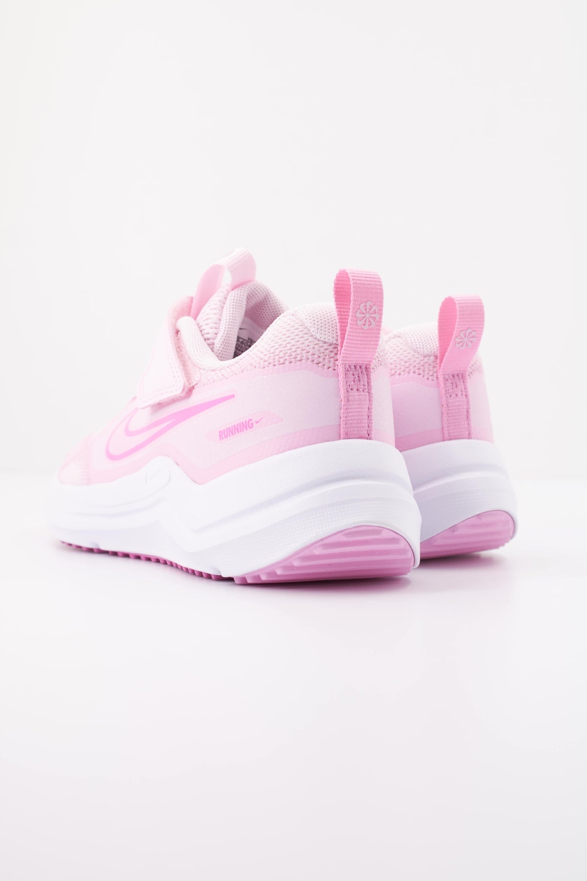 NIKE NIKE COSMIC RUNNER PSV en color ROSA  (4)