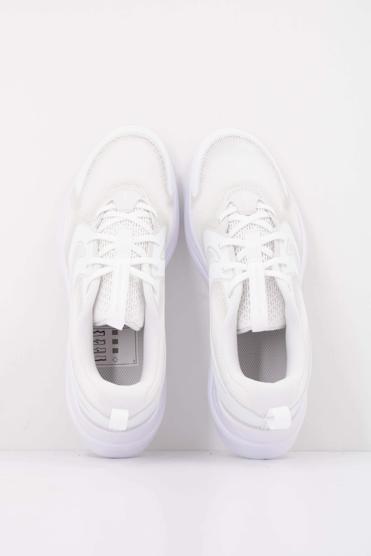 NIKE NIKE COSMIC RUNNER GS en color BLANCO  (3)
