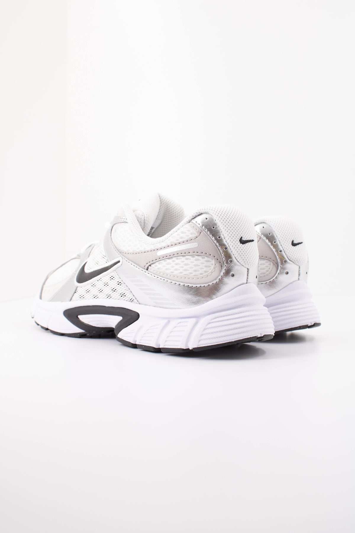 NIKE NIKE V RNR GS en color BLANCO  (4)