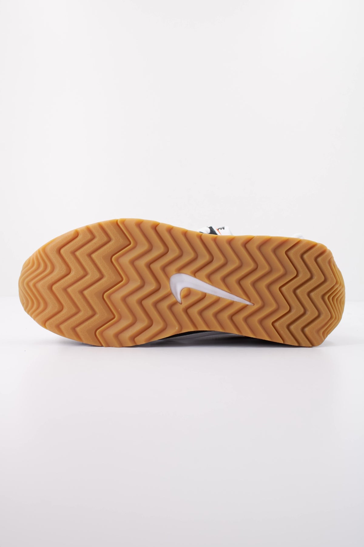 NIKE NIKE PACIFIC GS en color NEGRO  (5)