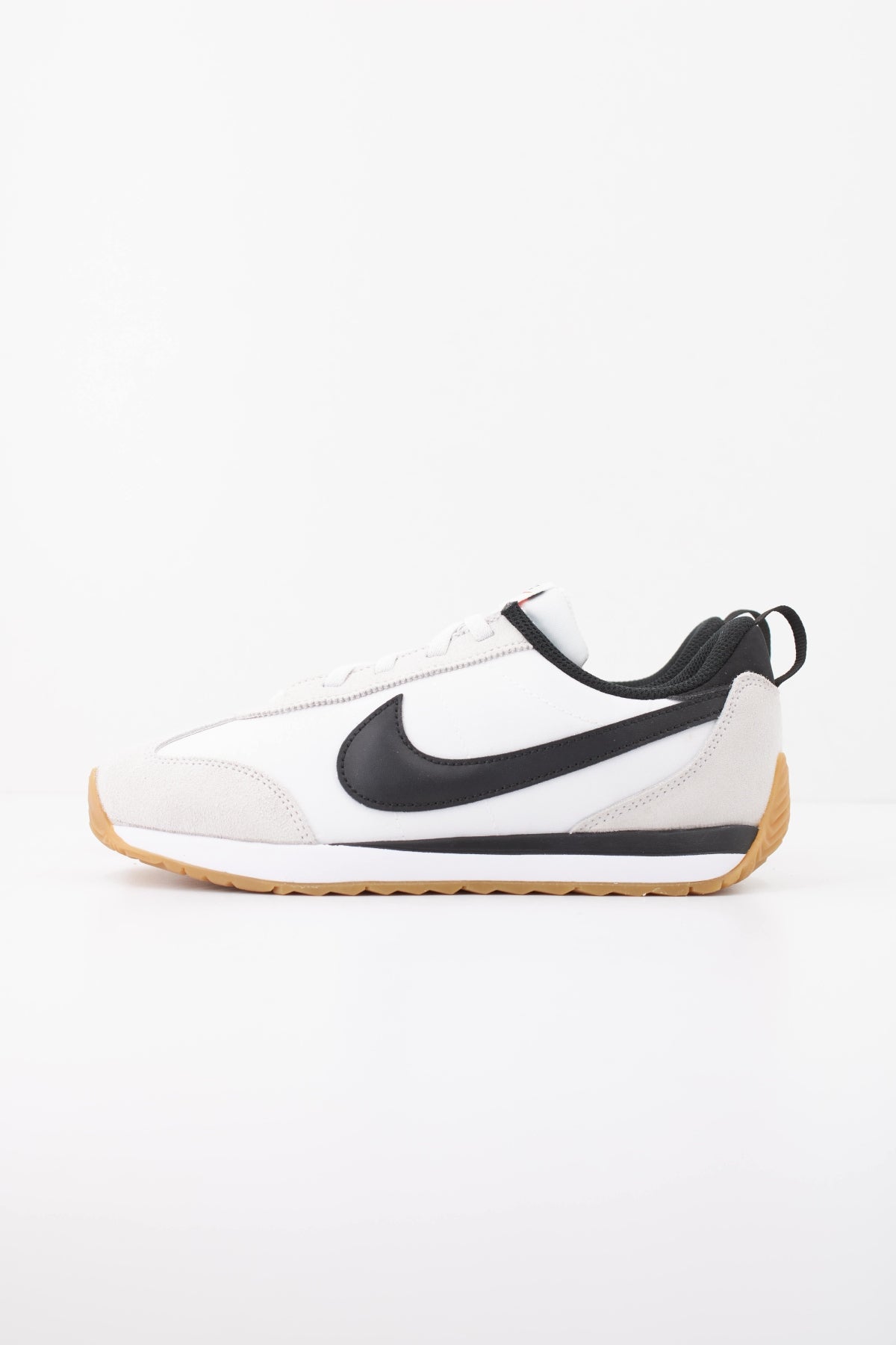 NIKE NIKE PACIFIC PS en color BLANCO  (1)