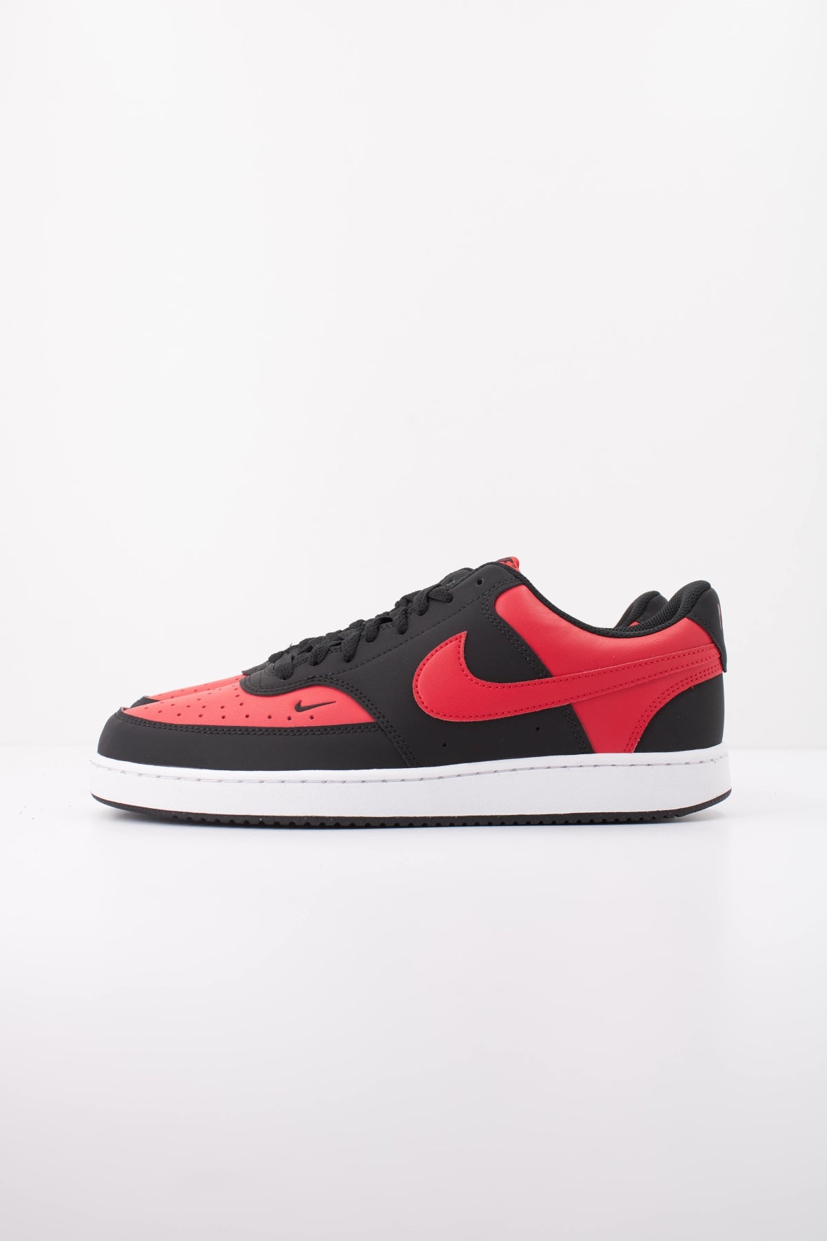 NIKE NIKE COURT VISION LO P NB en color NEGRO  (1)