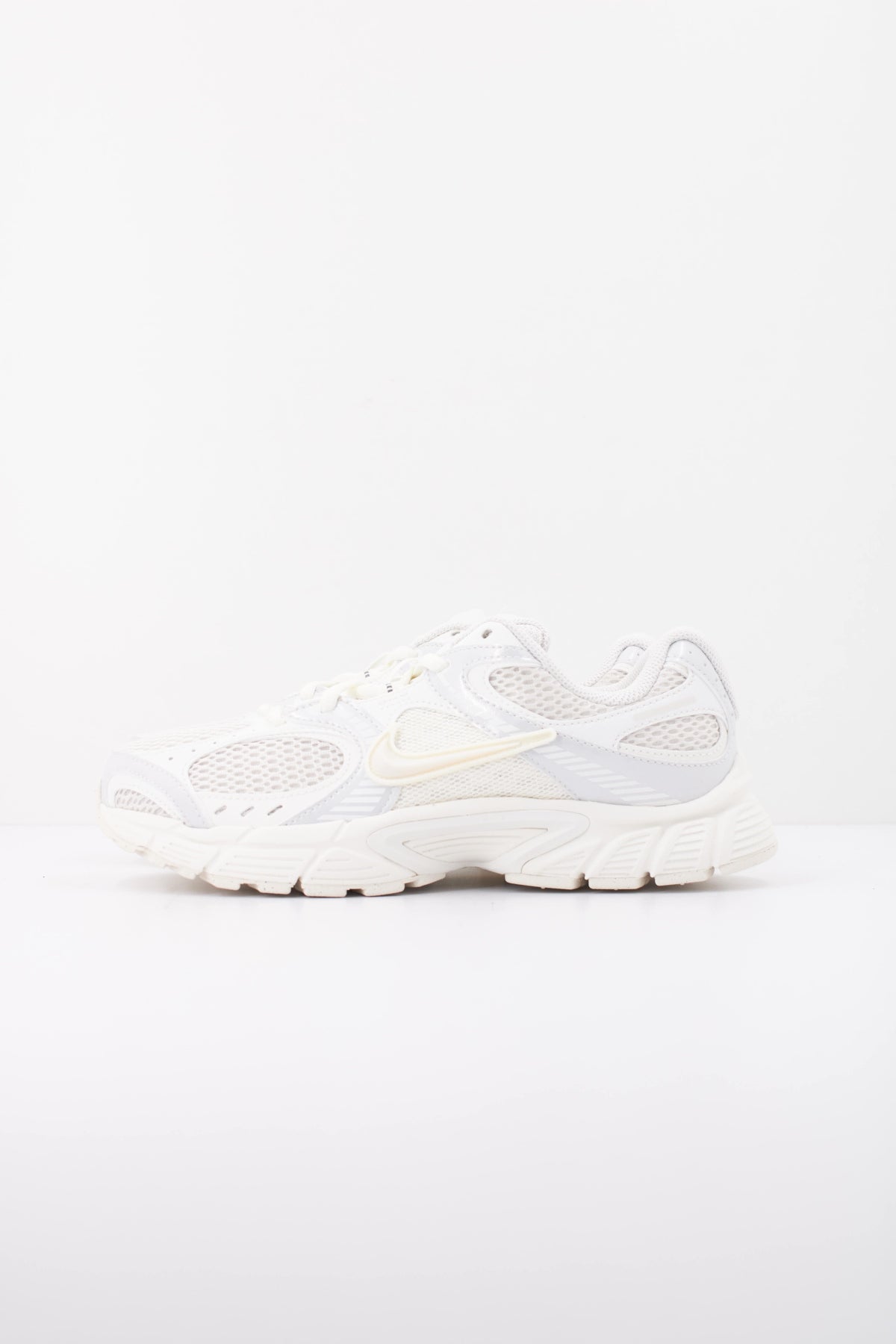 NIKE W NIKE V RNR en color BLANCO  (1)