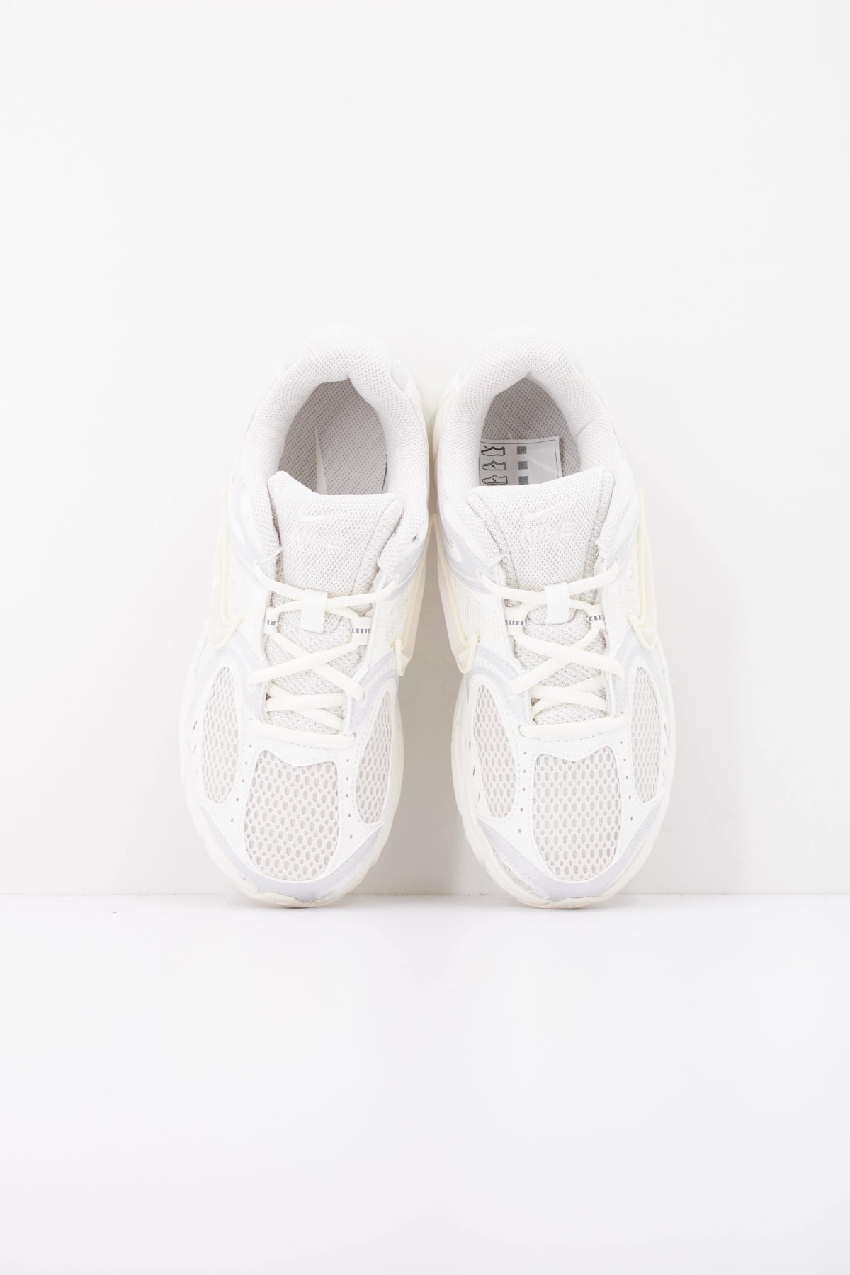 NIKE W NIKE V RNR en color BLANCO  (3)