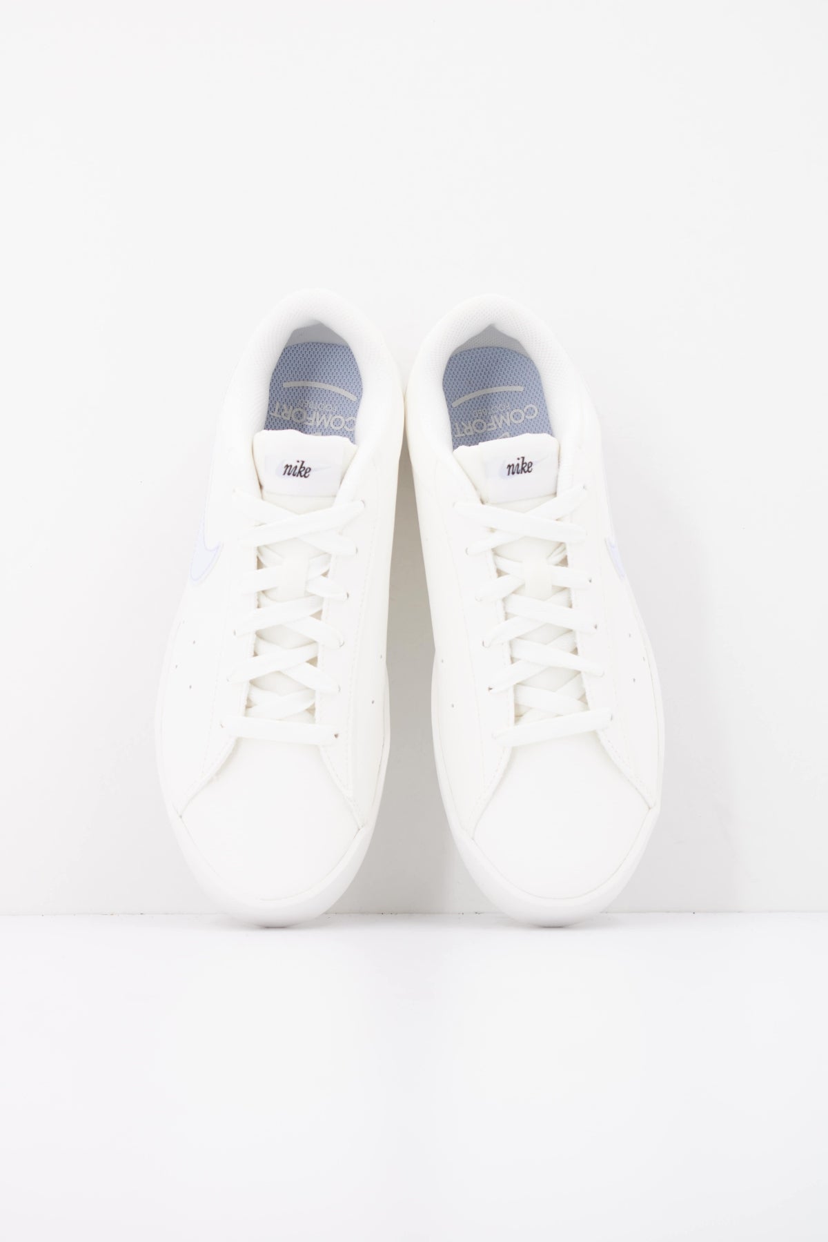 NIKE W NIKE COURT HERITAGE SL en color BLANCO  (3)