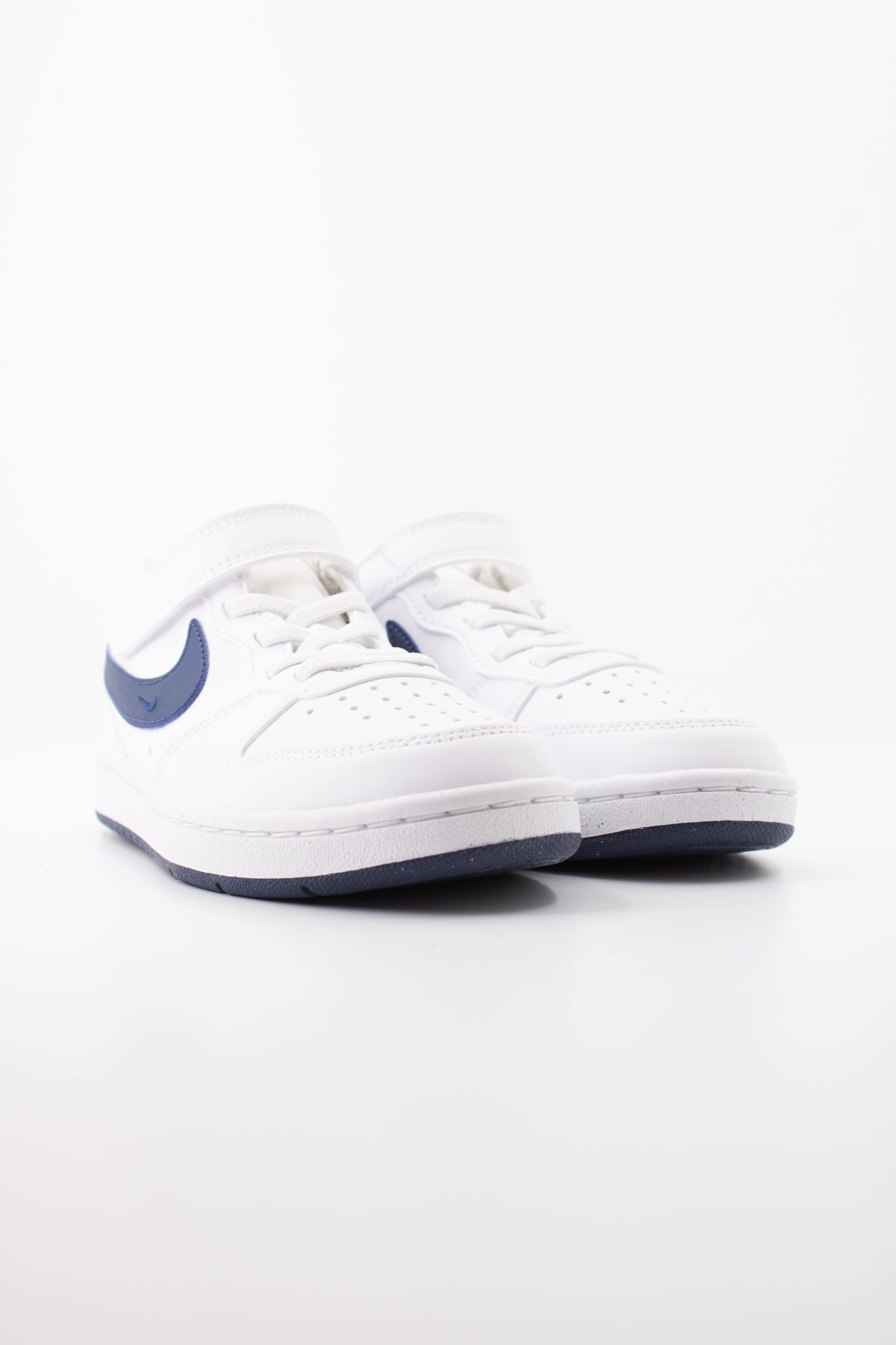 NIKE COURT BOROUGH LOW BRND PS en color BLANCO  (2)