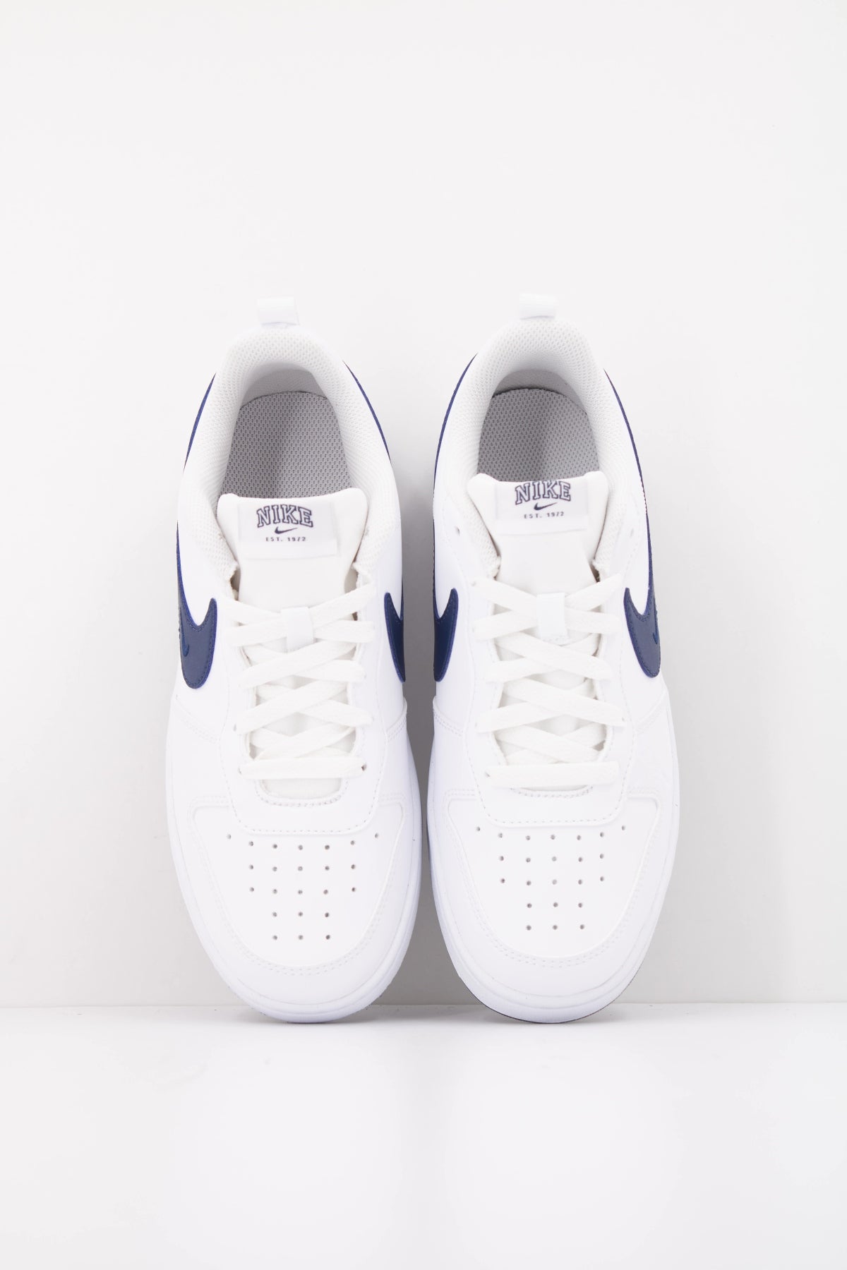 NIKE IV en color BLANCO  (3)