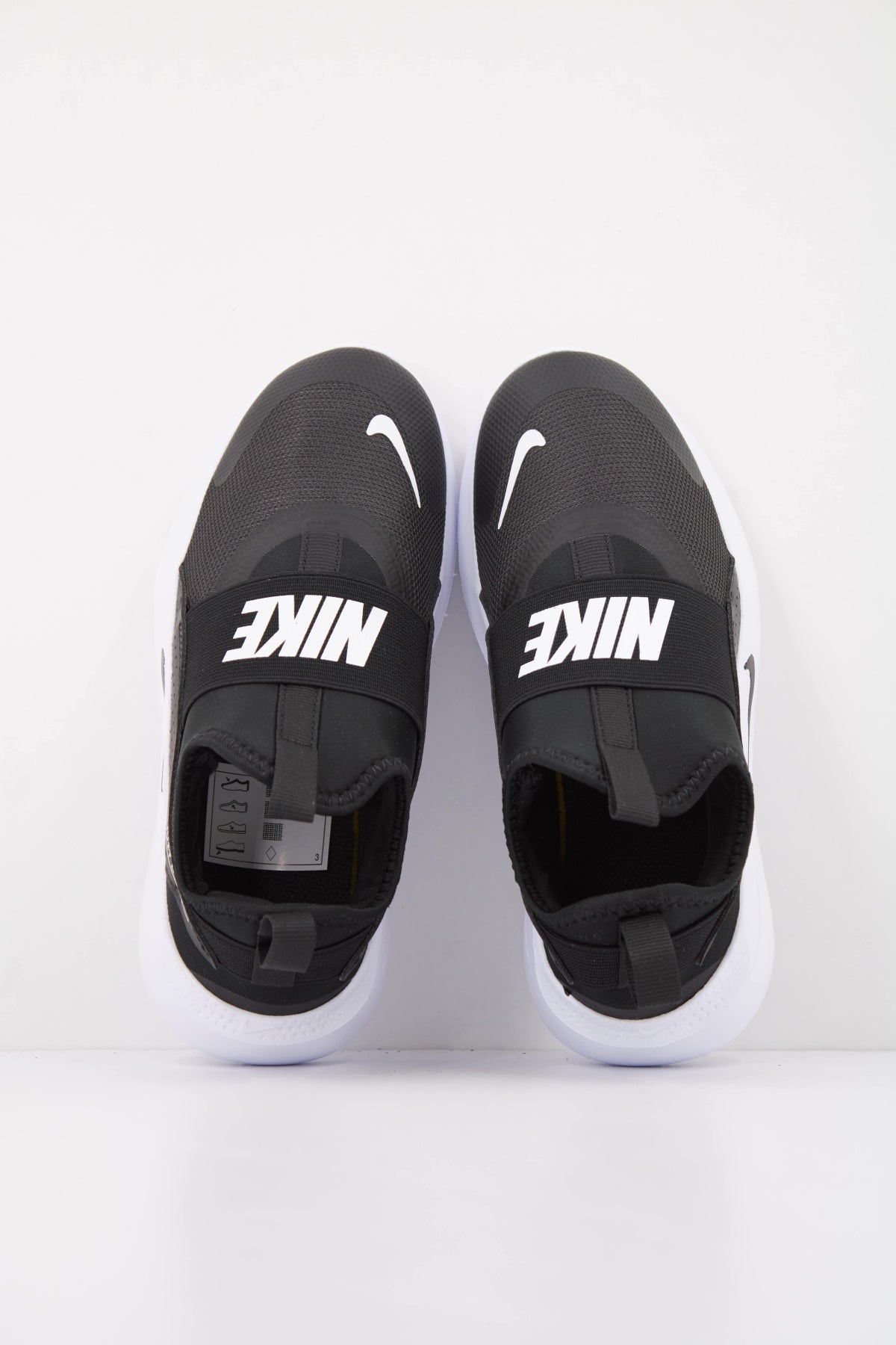 NIKE FLEX RUNNER  PS en color NEGRO  (3)