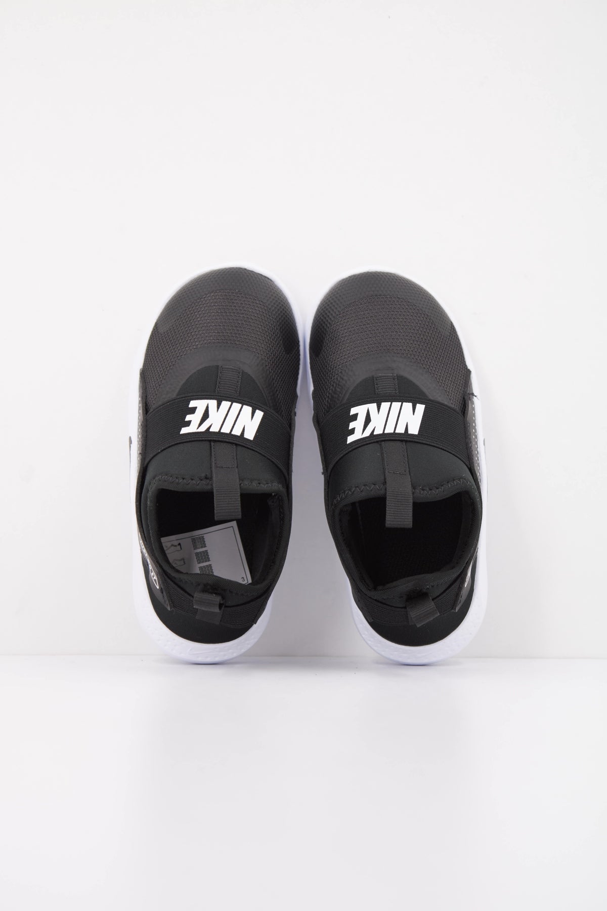 NIKE FLEX RUNNER  TD en color NEGRO  (3)