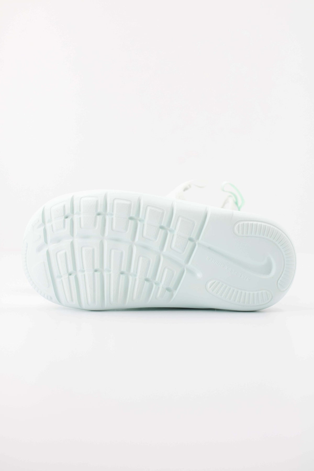 NIKE FLEX RUNNER  TD en color BLANCO  (5)