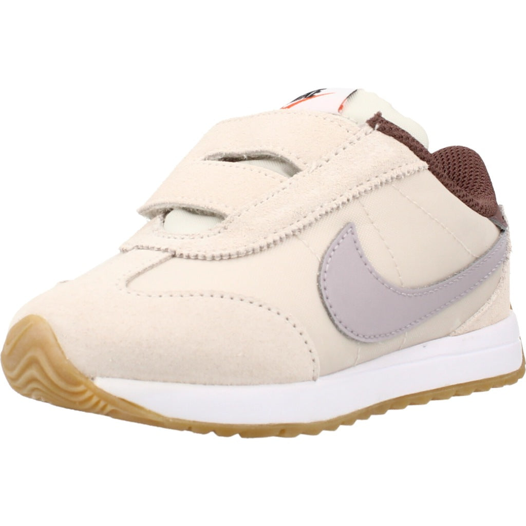 NIKE NIKE PACIFIC TD en color MARRON  (1)