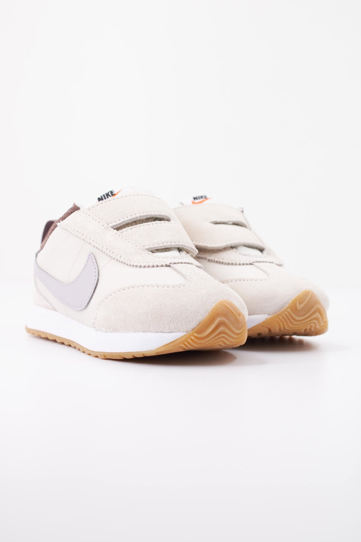 NIKE NIKE PACIFIC TD en color MARRON  (2)