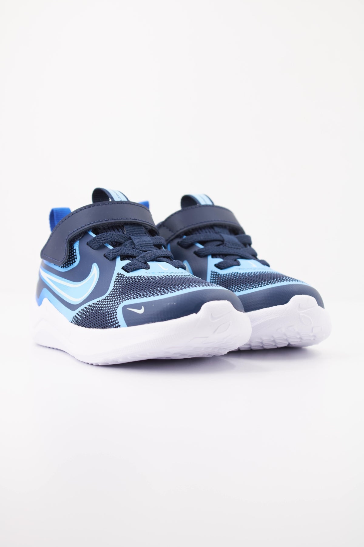 NIKE NIKE COSMIC RUNNER GRD TD en color AZUL  (2)