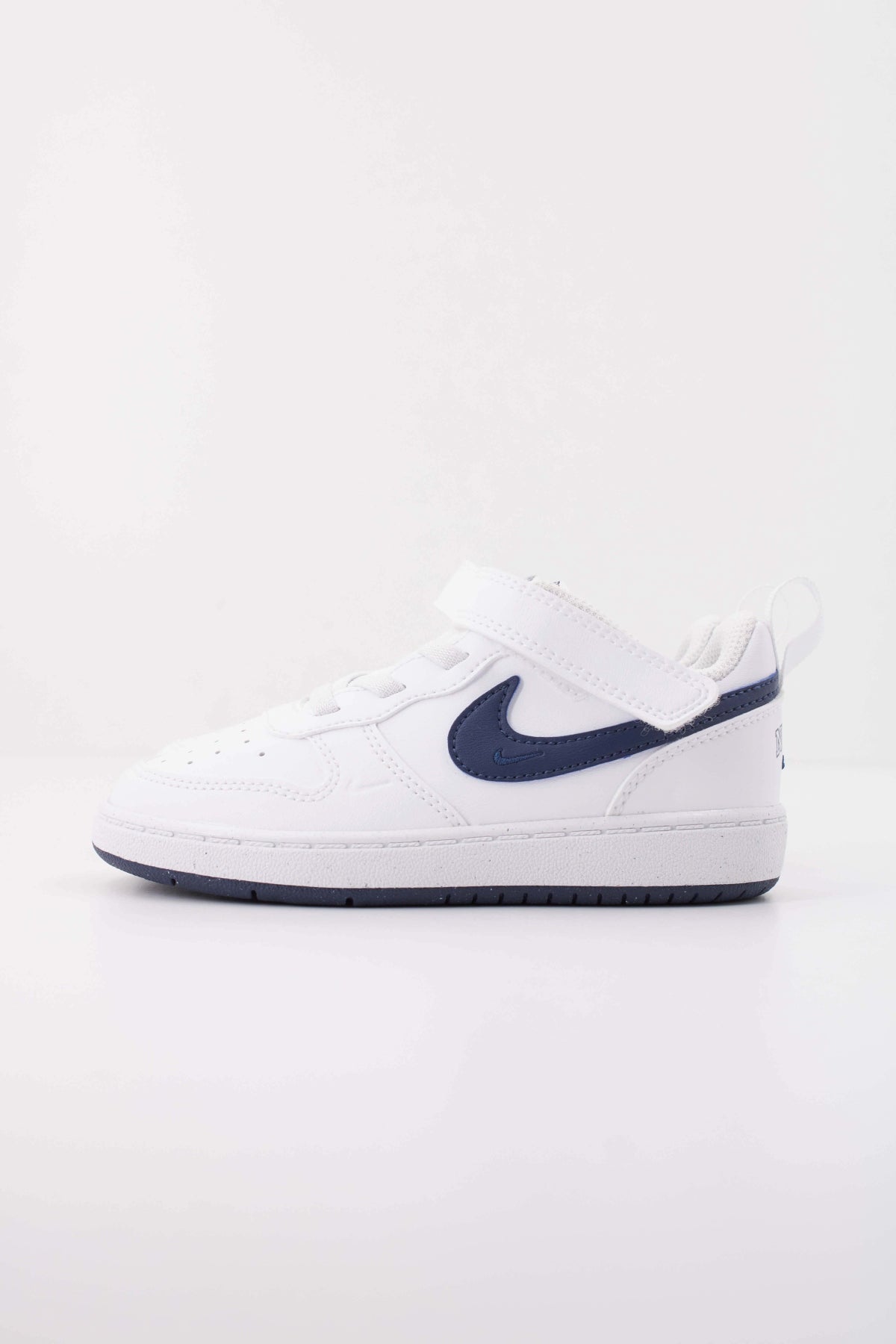NIKE COURT BOROUGH LOW BRND TD en color BLANCO  (1)