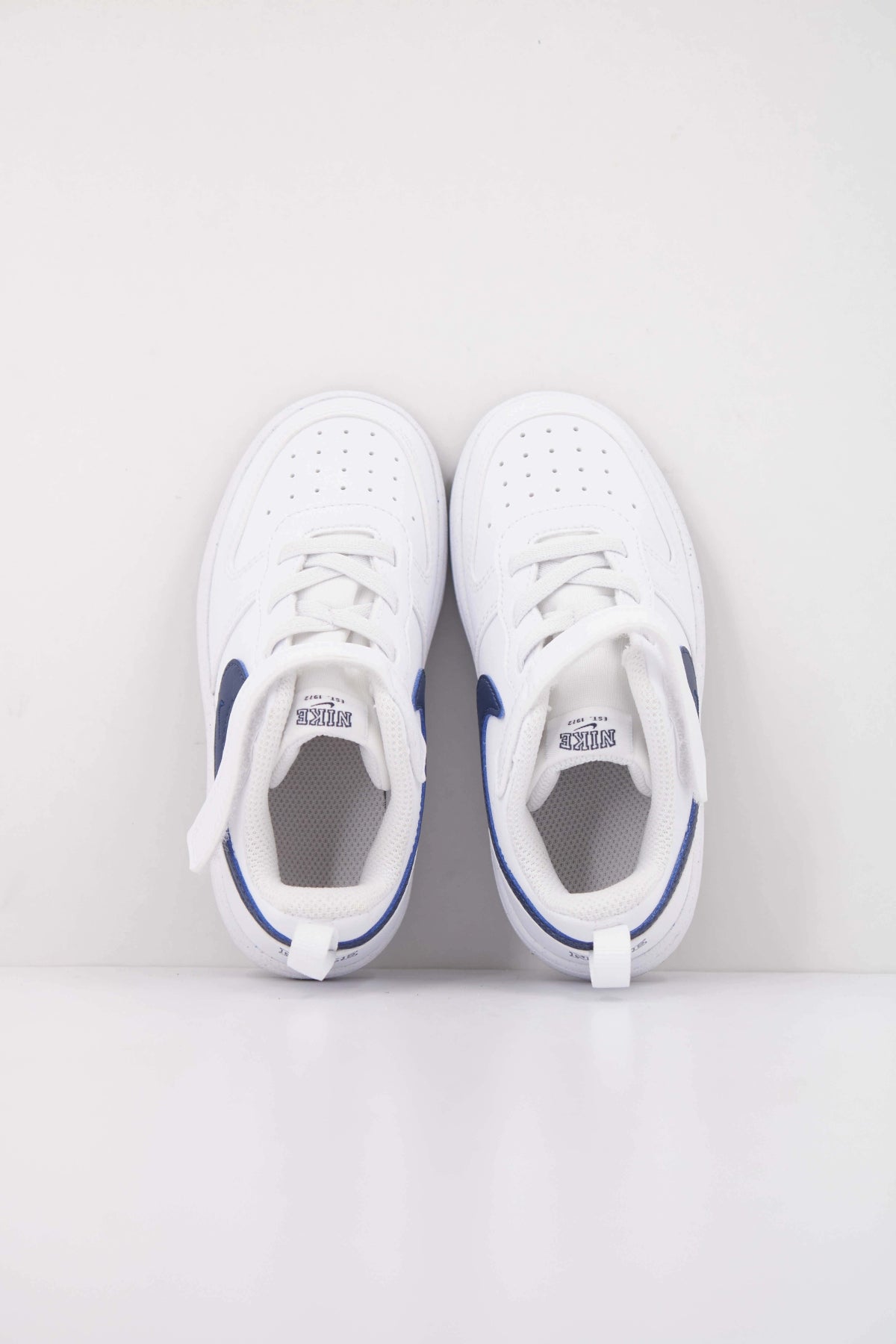 NIKE COURT BOROUGH LOW BRND TD en color BLANCO  (3)