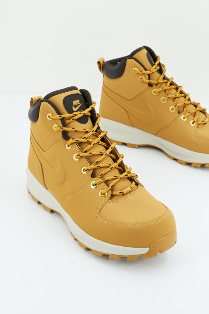 NIKE ACG MANOA  en color AMARILLO  (2)
