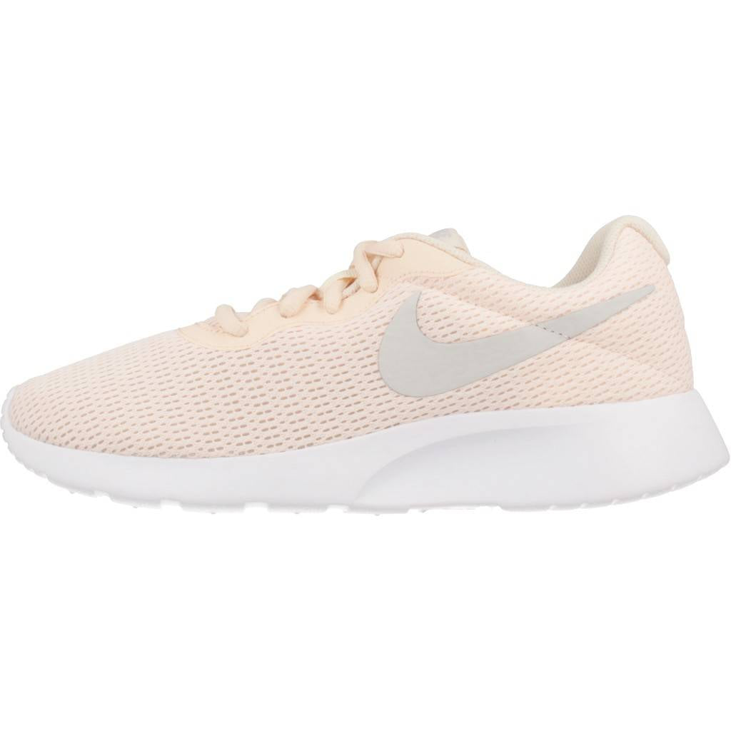 NIKE WMNS NIKE TANJUN en color ROSA  (2)
