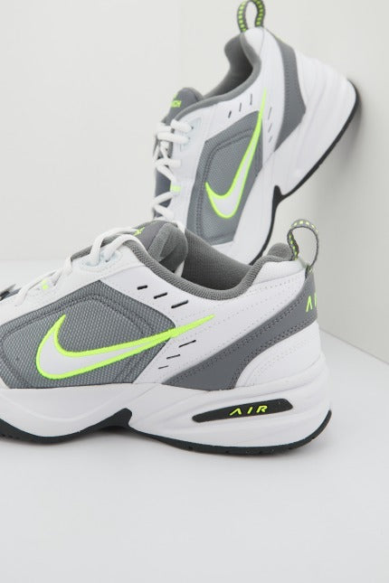 NIKE NIKE AIR MONARCH en color BLANCO  (4)