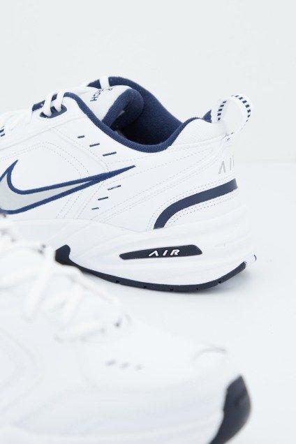 NIKE NIKE AIR MONARCH en color BLANCO  (2)