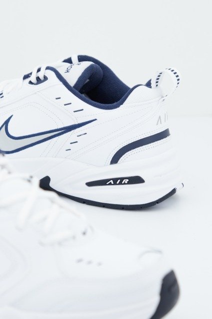 NIKE NIKE AIR MONARCH en color BLANCO  (2)