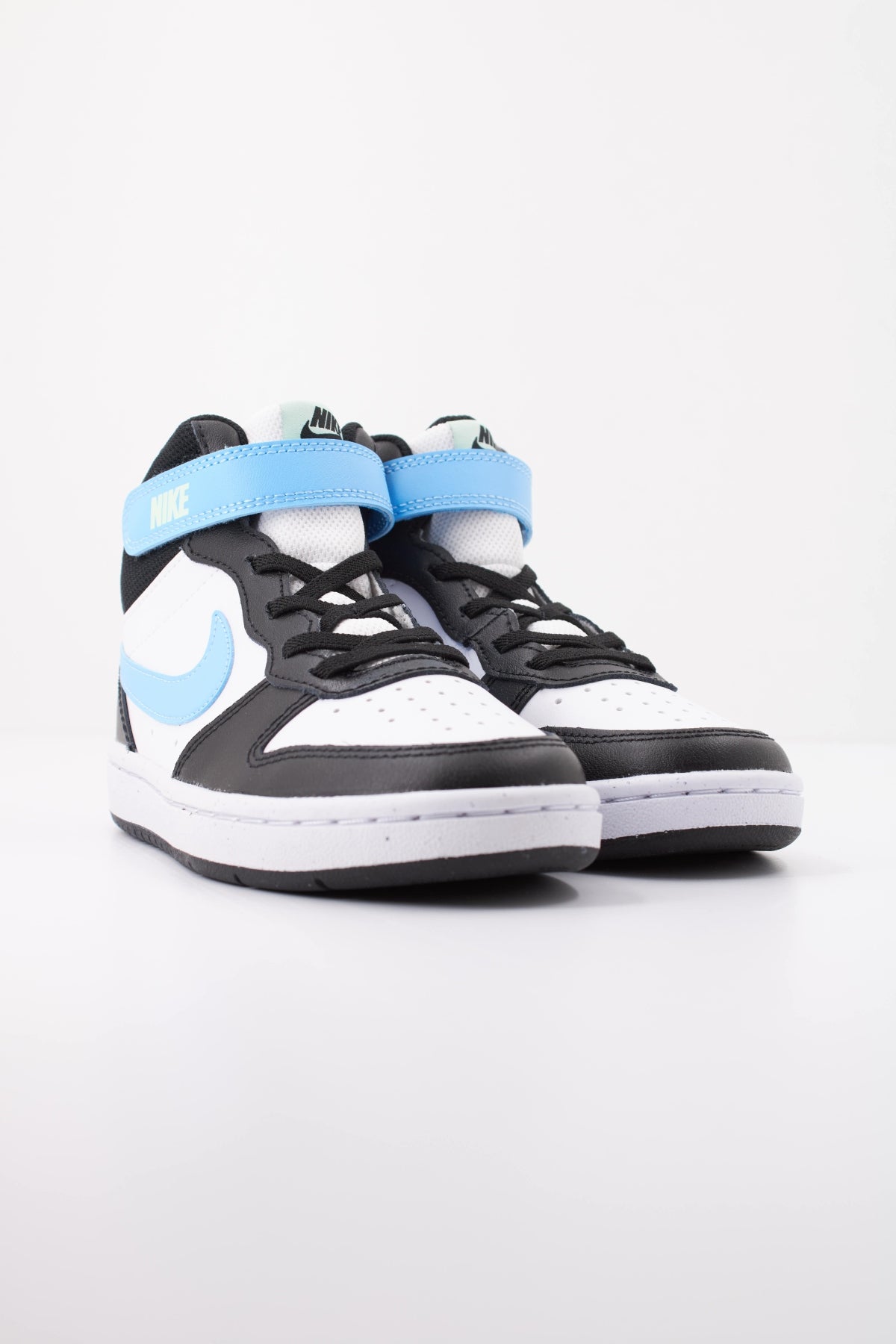 NIKE COURT BOROUGH MID  PSV en color NEGRO  (2)