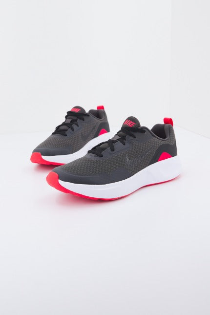NIKE WEARALLDAY en color NEGRO  (1)