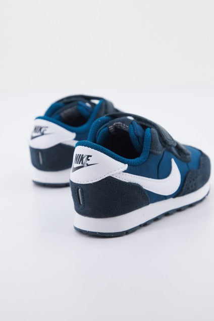 NIKE MD VALIANT en color AZUL  (3)