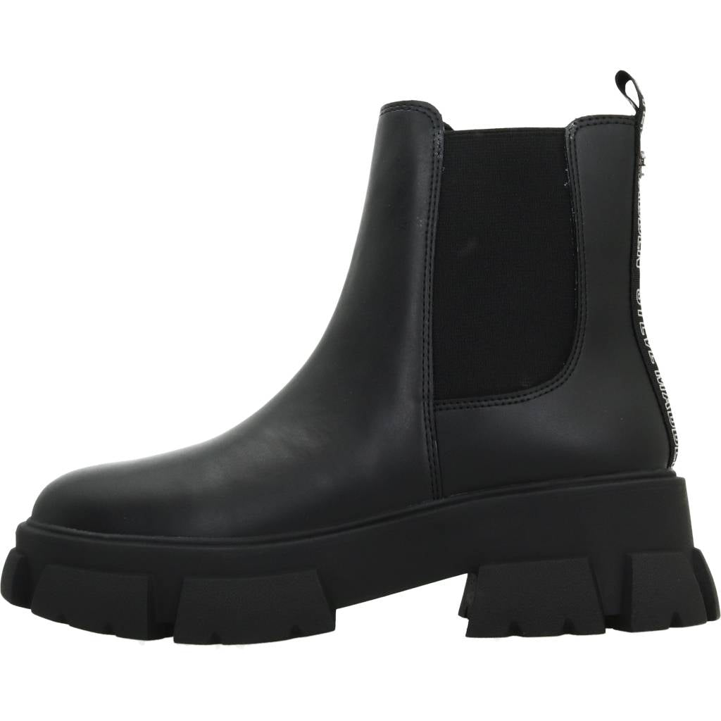STEVE MADDEN TUNNEL en color NEGRO  (2)
