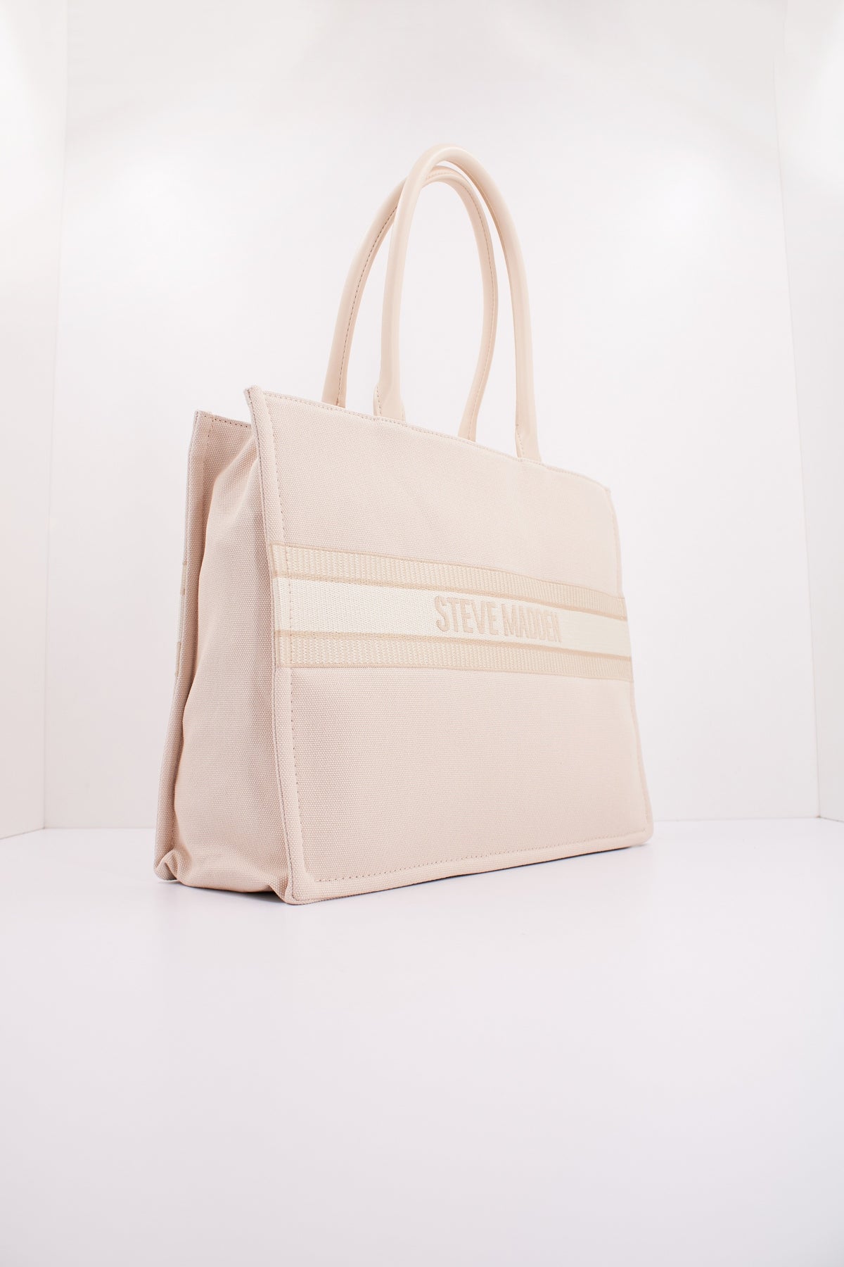 STEVE MADDEN BKNOX SM en color BEIS  (2)