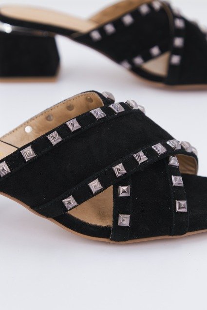 ALMA EN PENA V  en color NEGRO  (4)