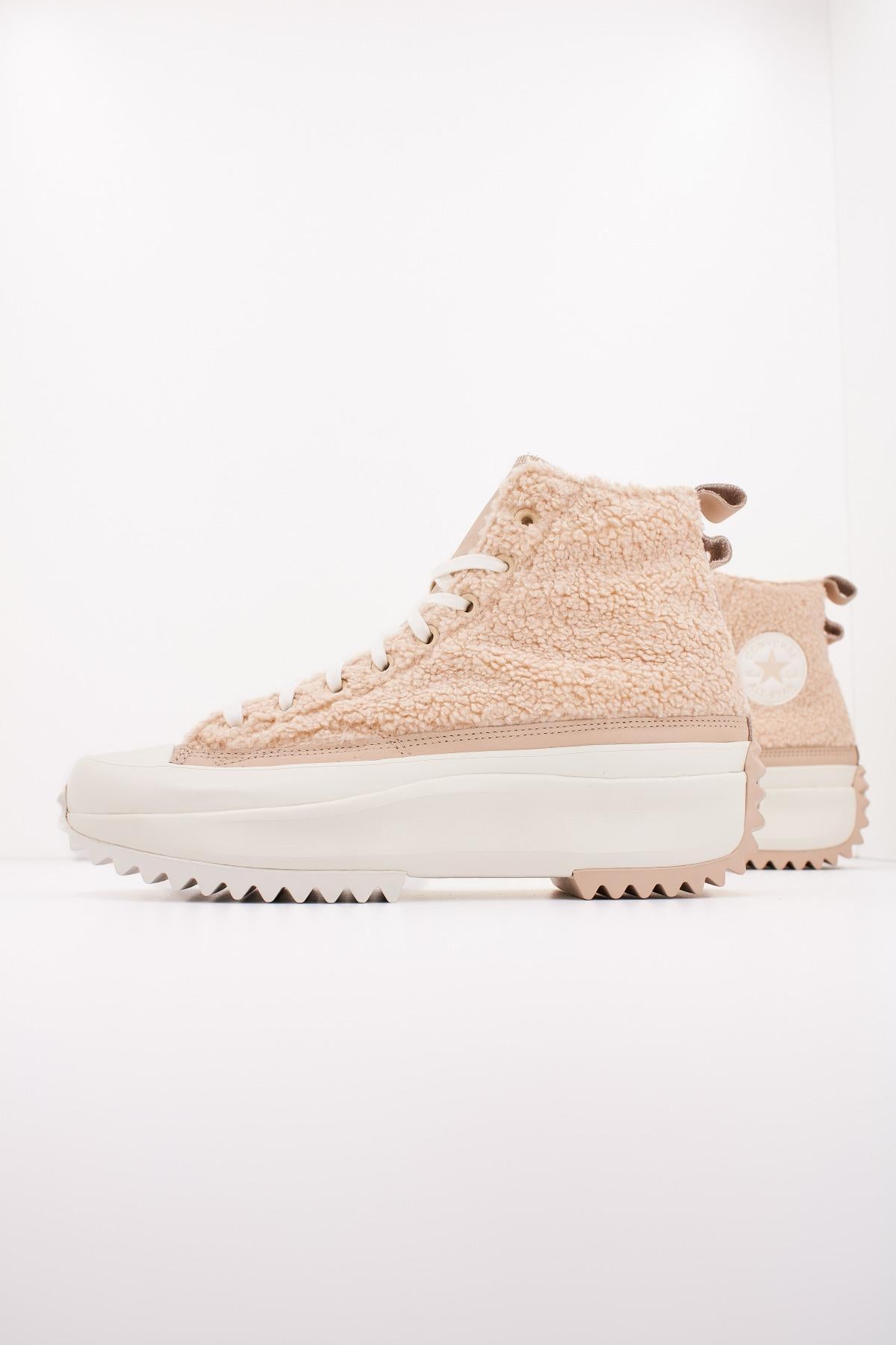 CONVERSE RUN STAR HIKE PLATFORM SHERPA en color NUDE  (1)