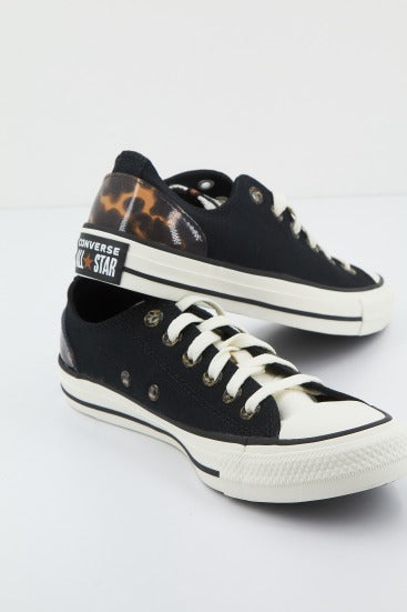 CONVERSE CHUCK TAYLOR ALL STAR OX en color NEGRO  (1)