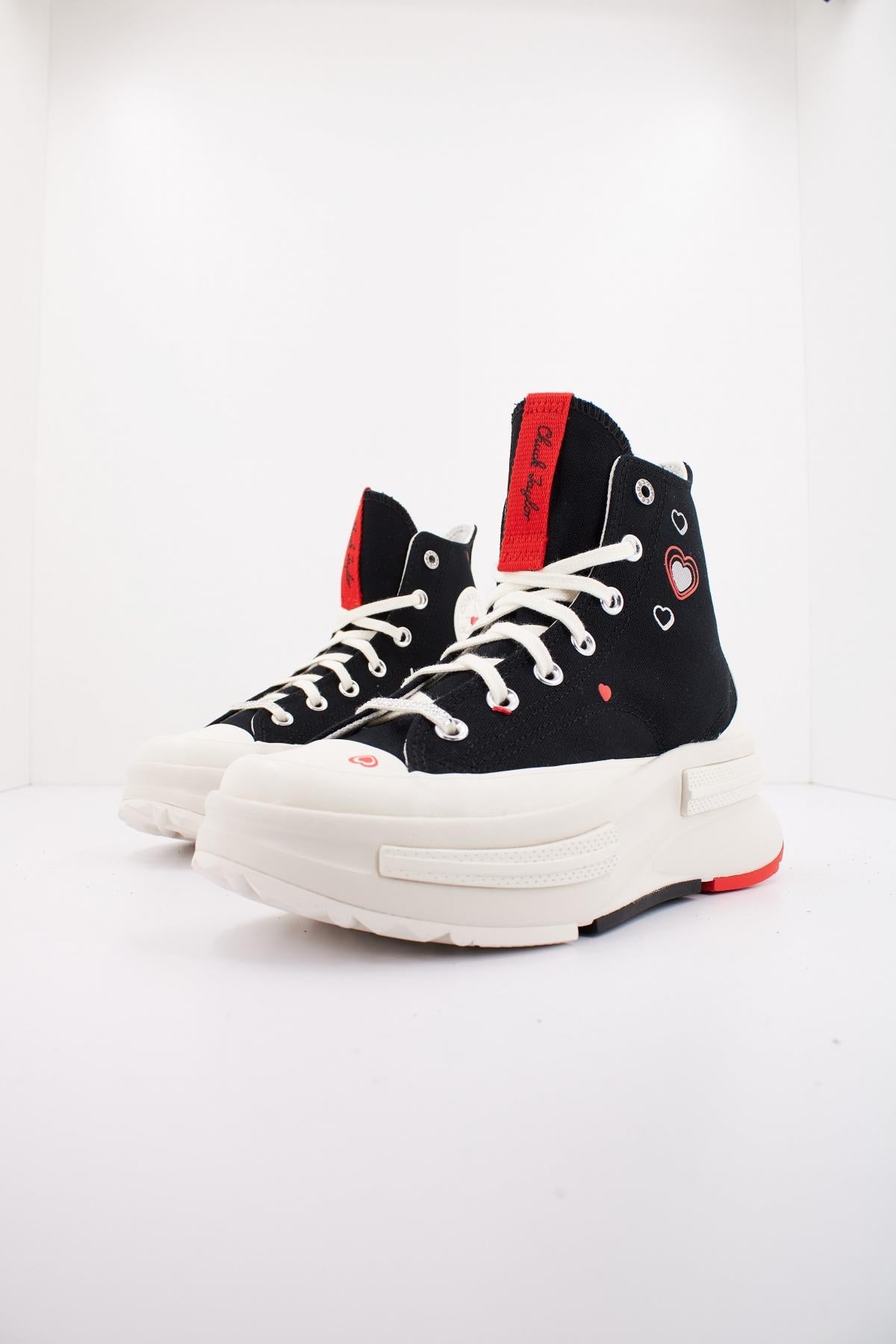 CONVERSE RUN STAR LEGACY CX PLATFORM YK HEART en color NEGRO  (2)