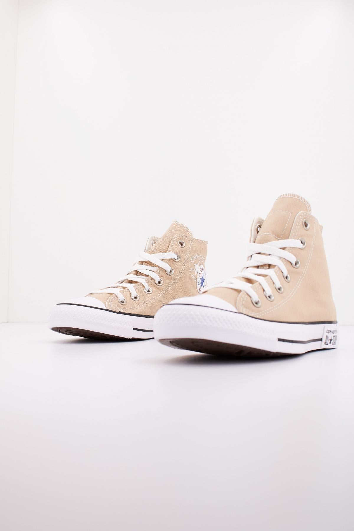 CONVERSE CTAS HI NUTTY en color BEIS  (2)