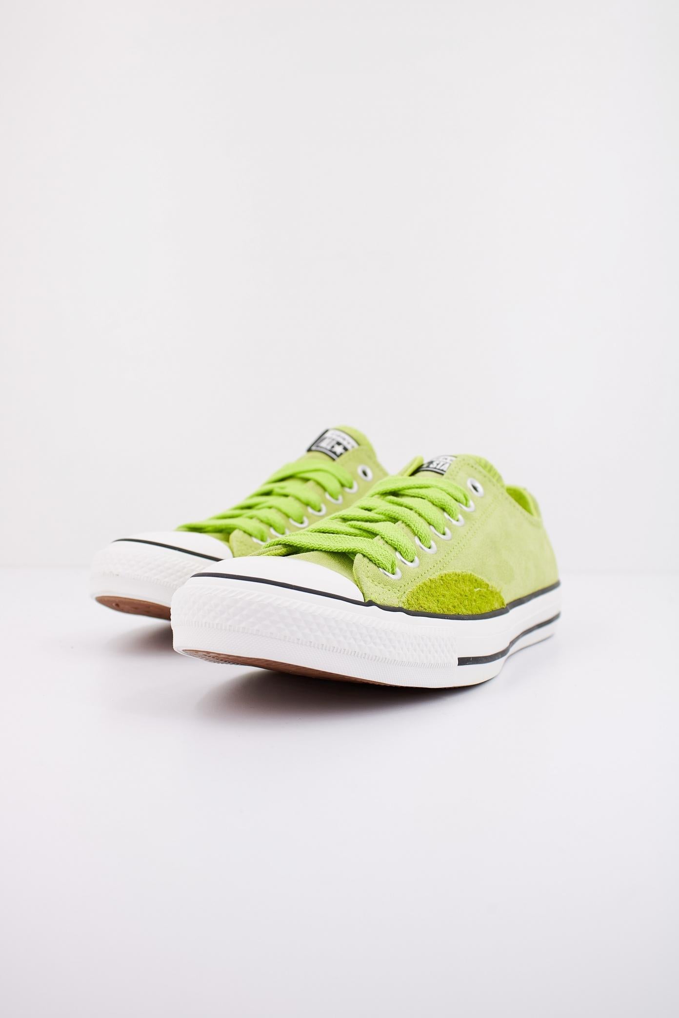 CONVERSE CHUCK TAYLOR ALL STAR OX en color VERDE  (2)