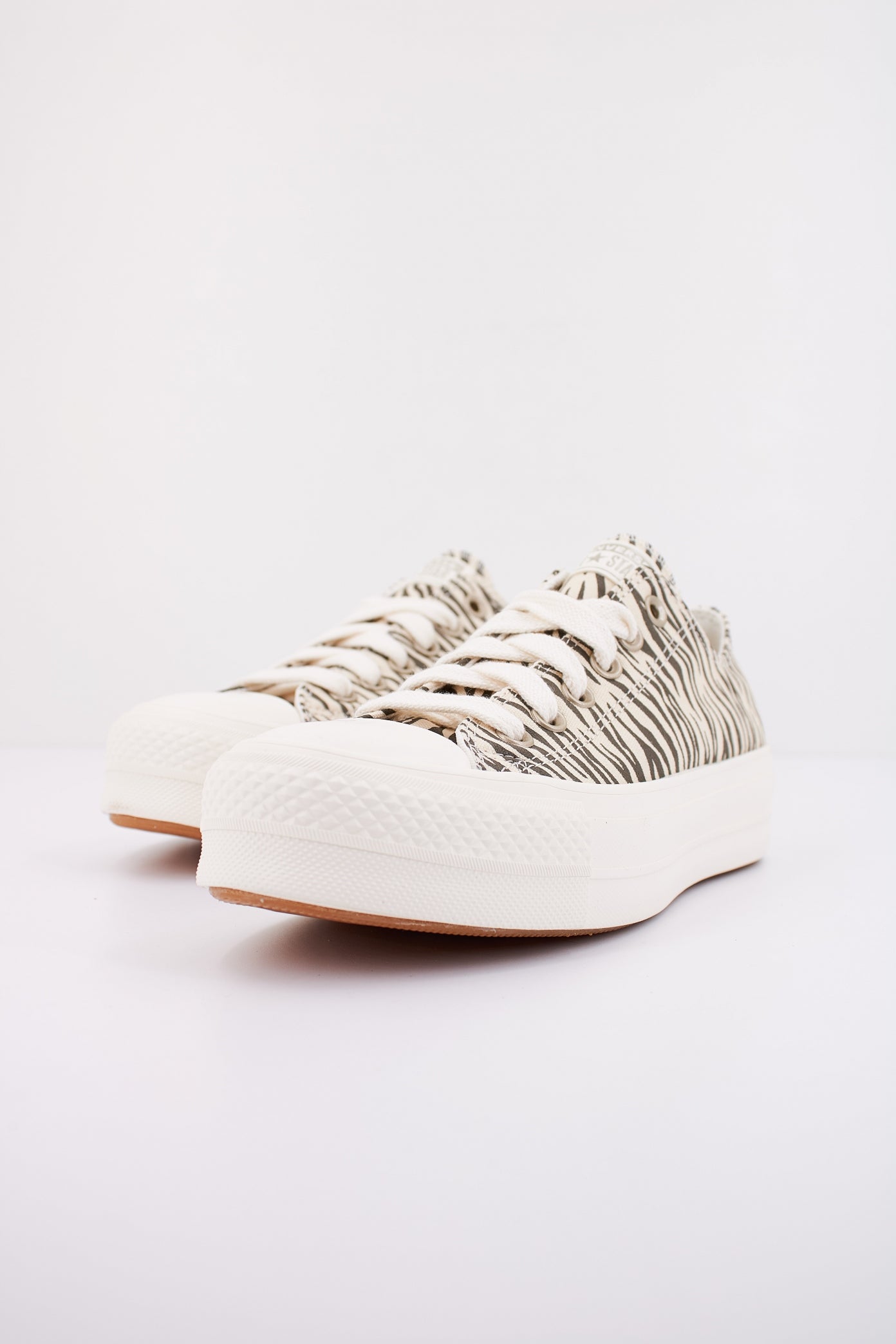 Converse 1970s Converse Chuck 70 Plimsolls In Zebra Print Converse