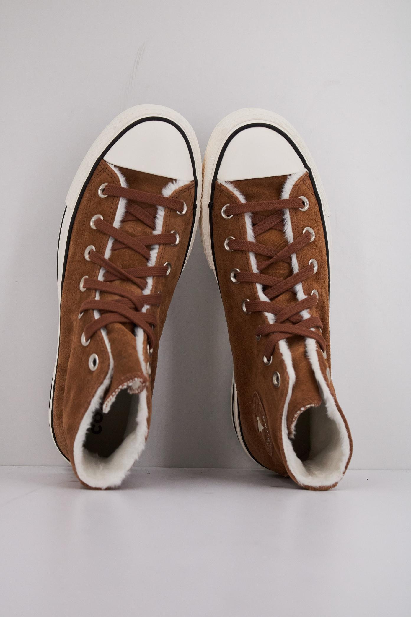 CONVERSE CHUCK TAYLOR ALL STAR LIFT en color MARRON  (3)