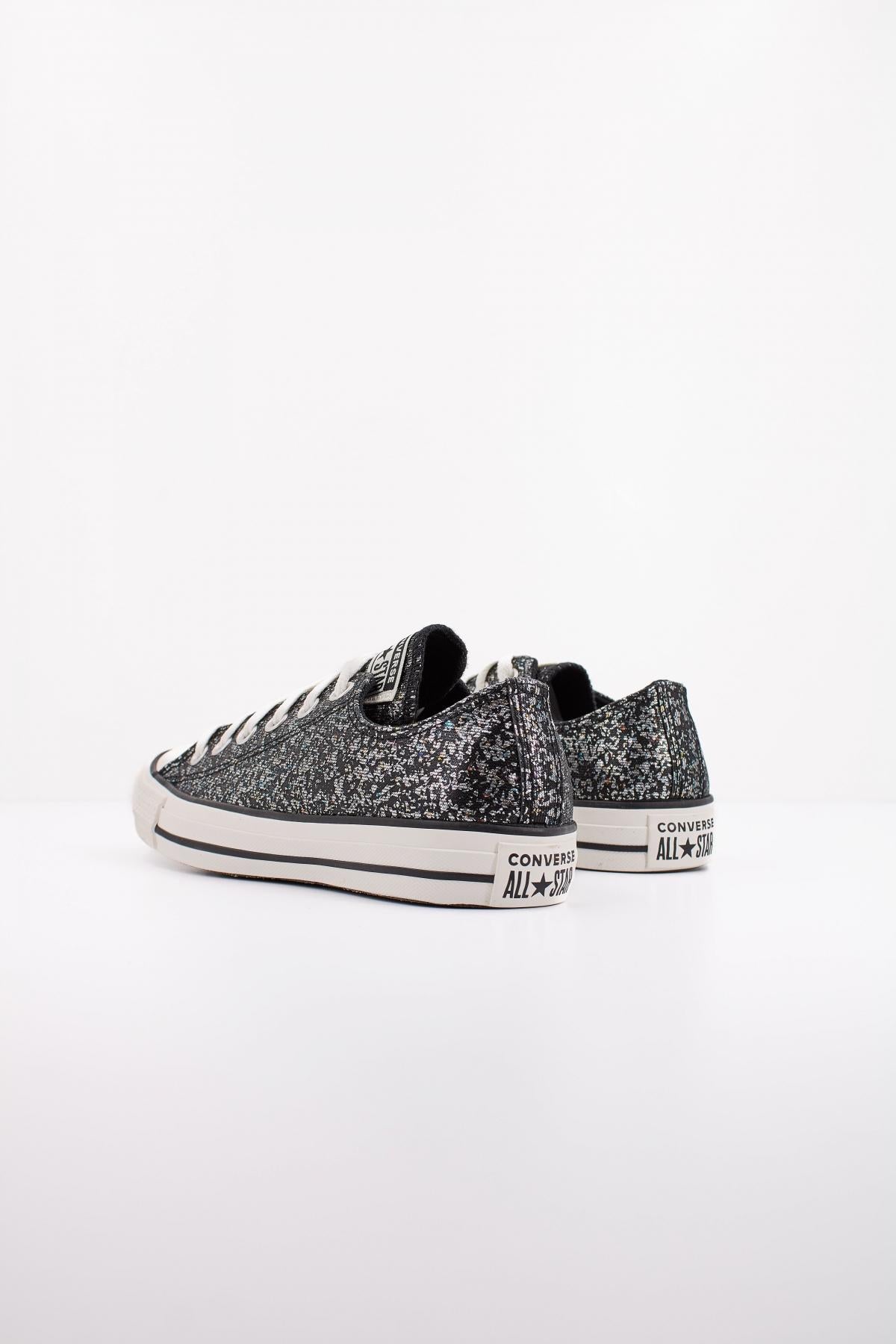 CONVERSE CHUCK TAYLOR ALL STAR OX en color NEGRO  (4)