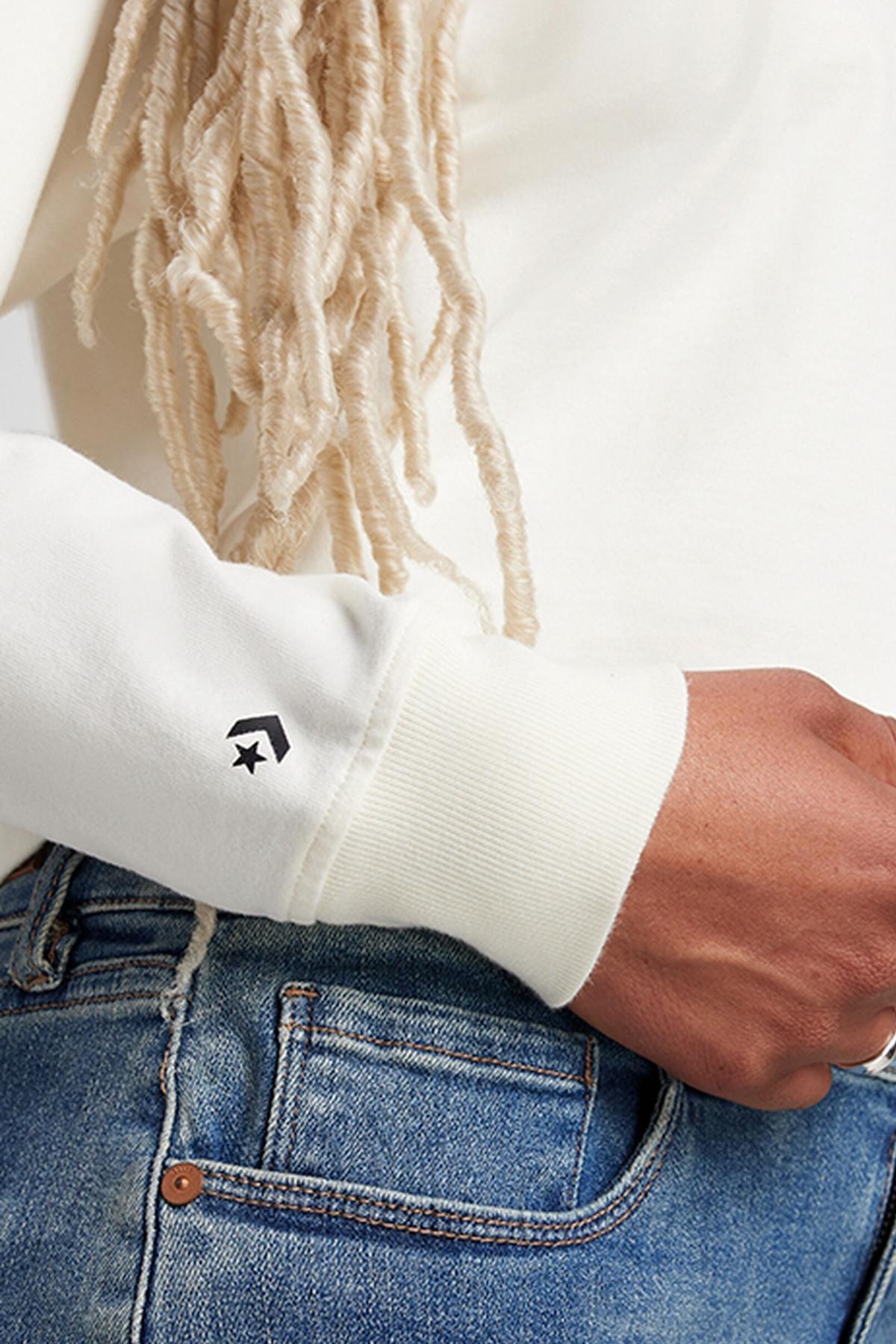 CONVERSE BOXY LONG-SLEEVE T-SHIRT en color BLANCO  (3)