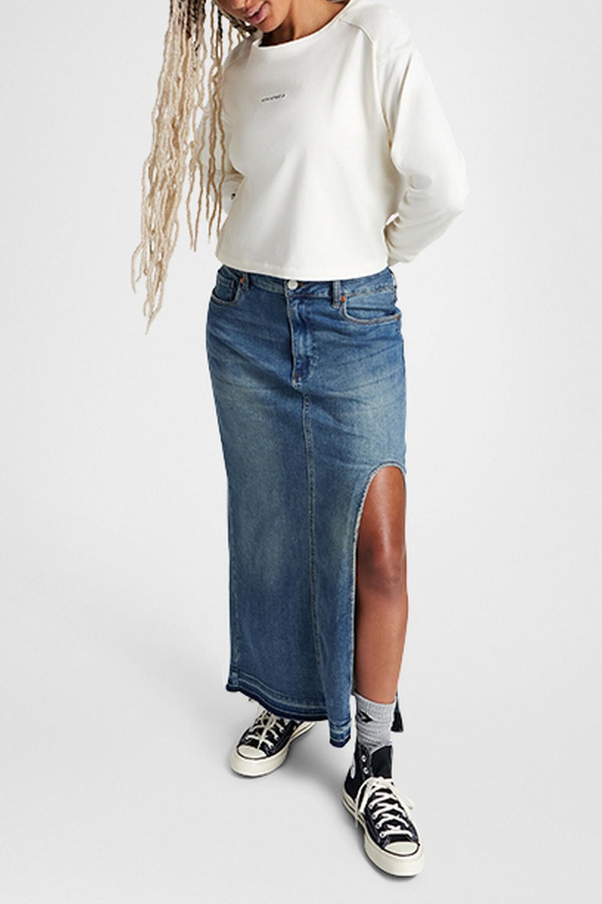 CONVERSE BOXY LONG-SLEEVE T-SHIRT en color BLANCO  (4)