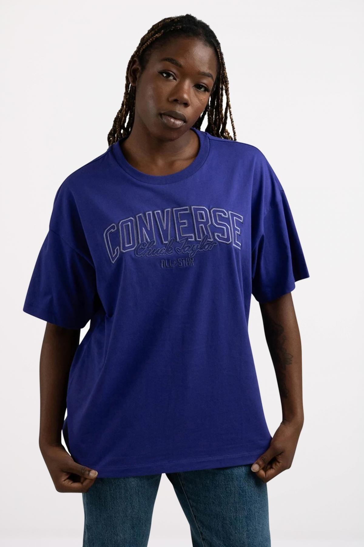 CONVERSE RETRO T SHIRT en color VIOLETA  (1)