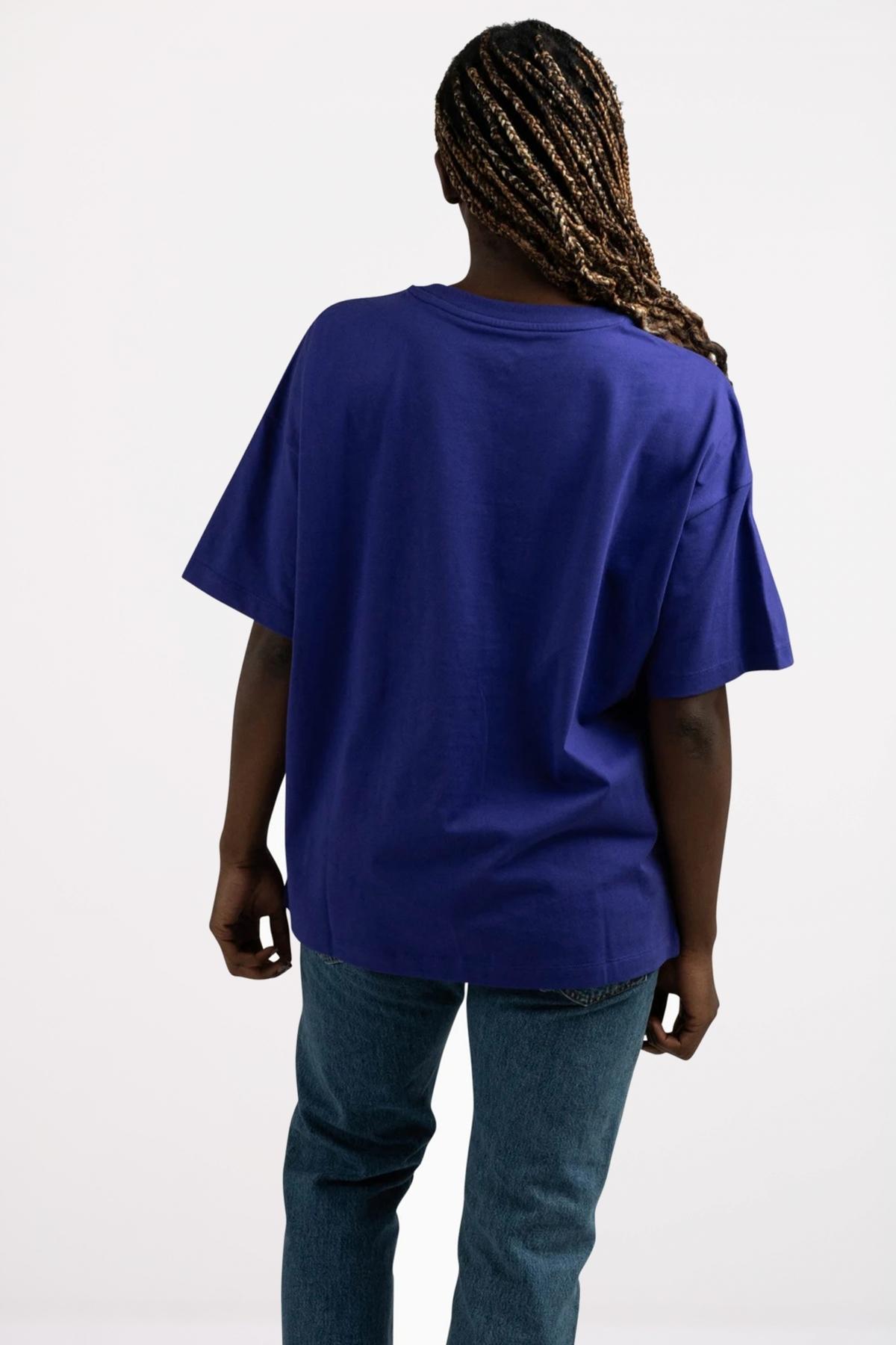 CONVERSE RETRO T SHIRT en color VIOLETA  (3)