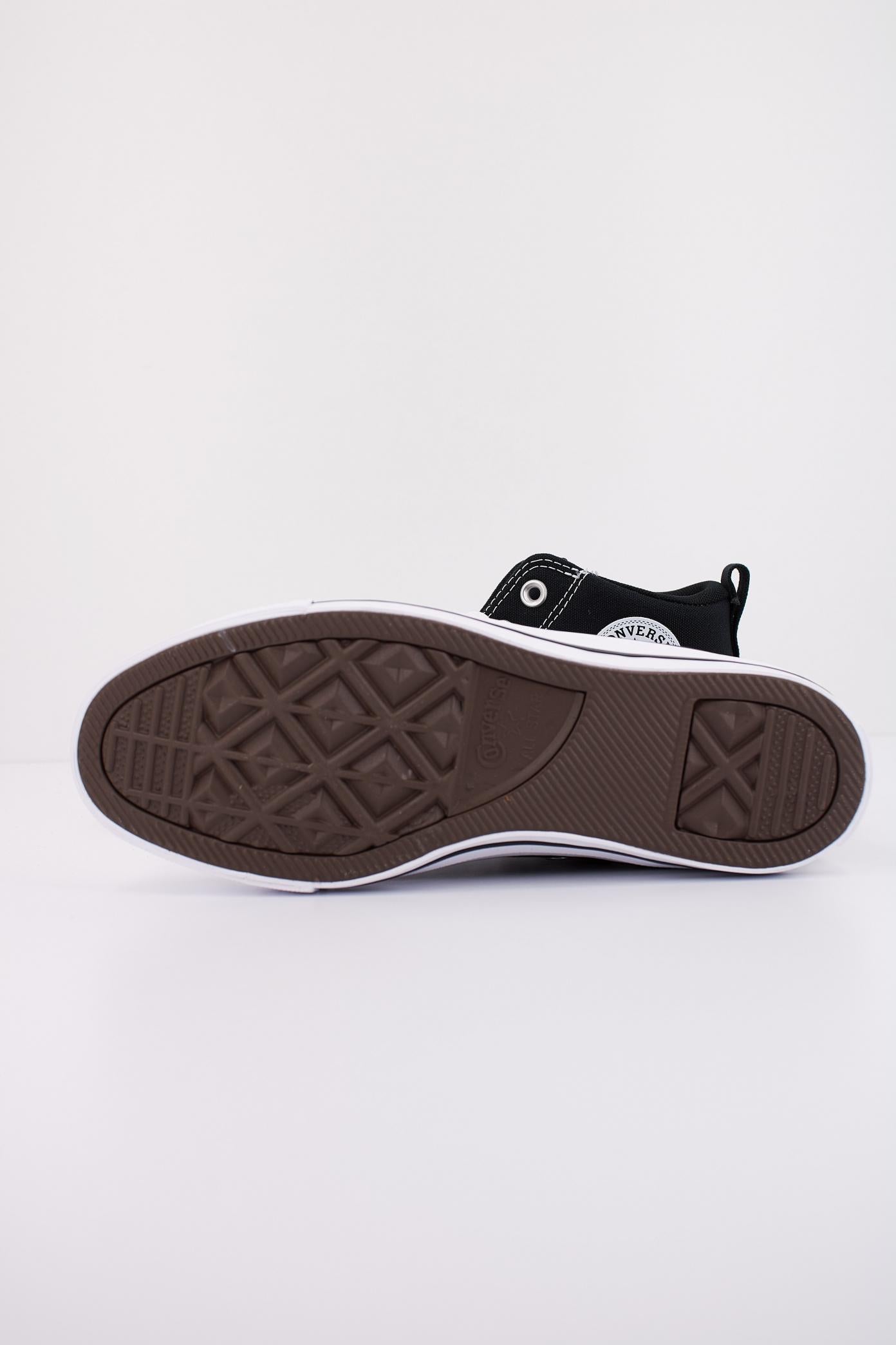 CONVERSE CHUCK TAYLOR ALL STAR MALDEN STREET en color NEGRO  (5)