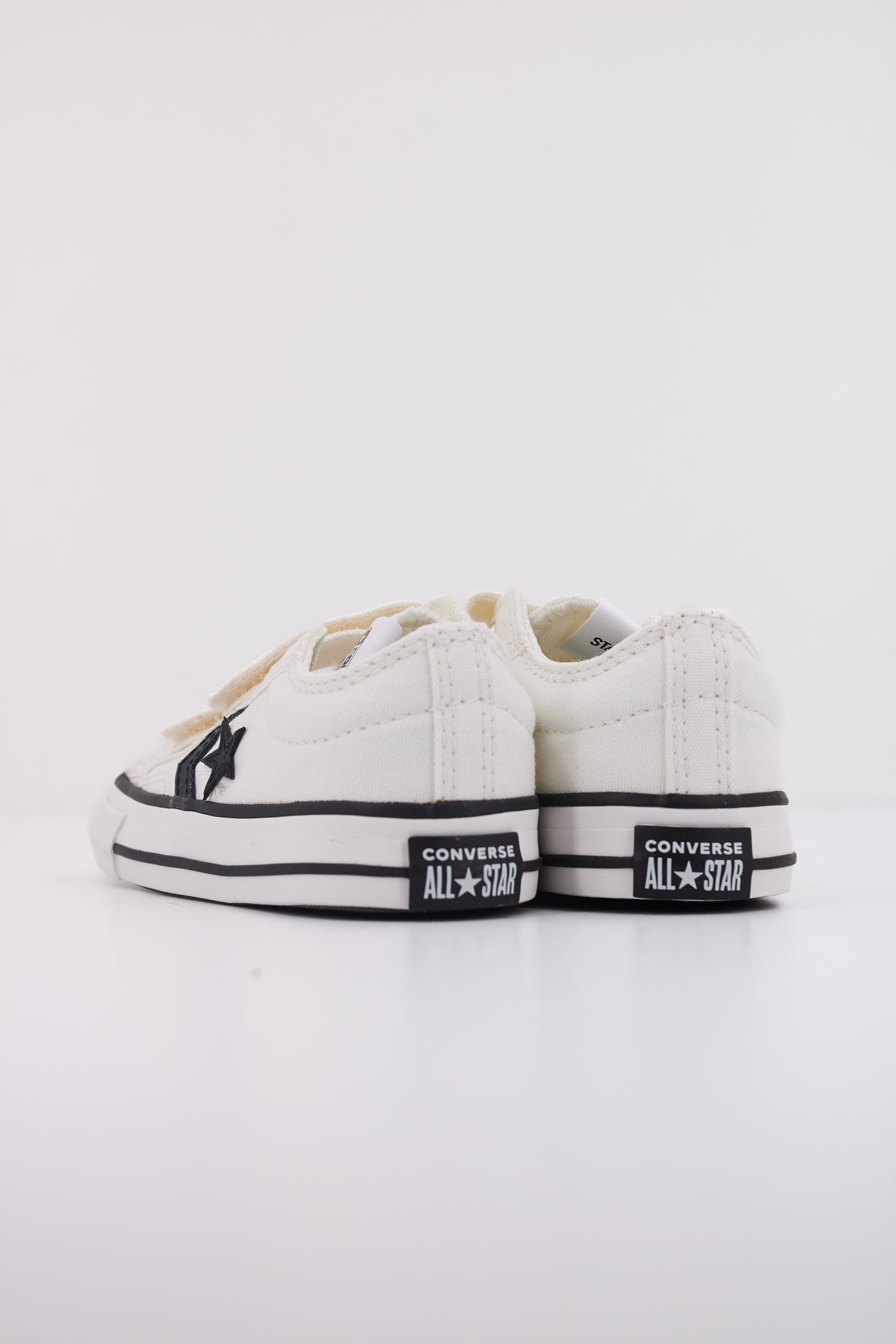 CONVERSE STAR PLAYER  V OX en color BLANCO  (4)