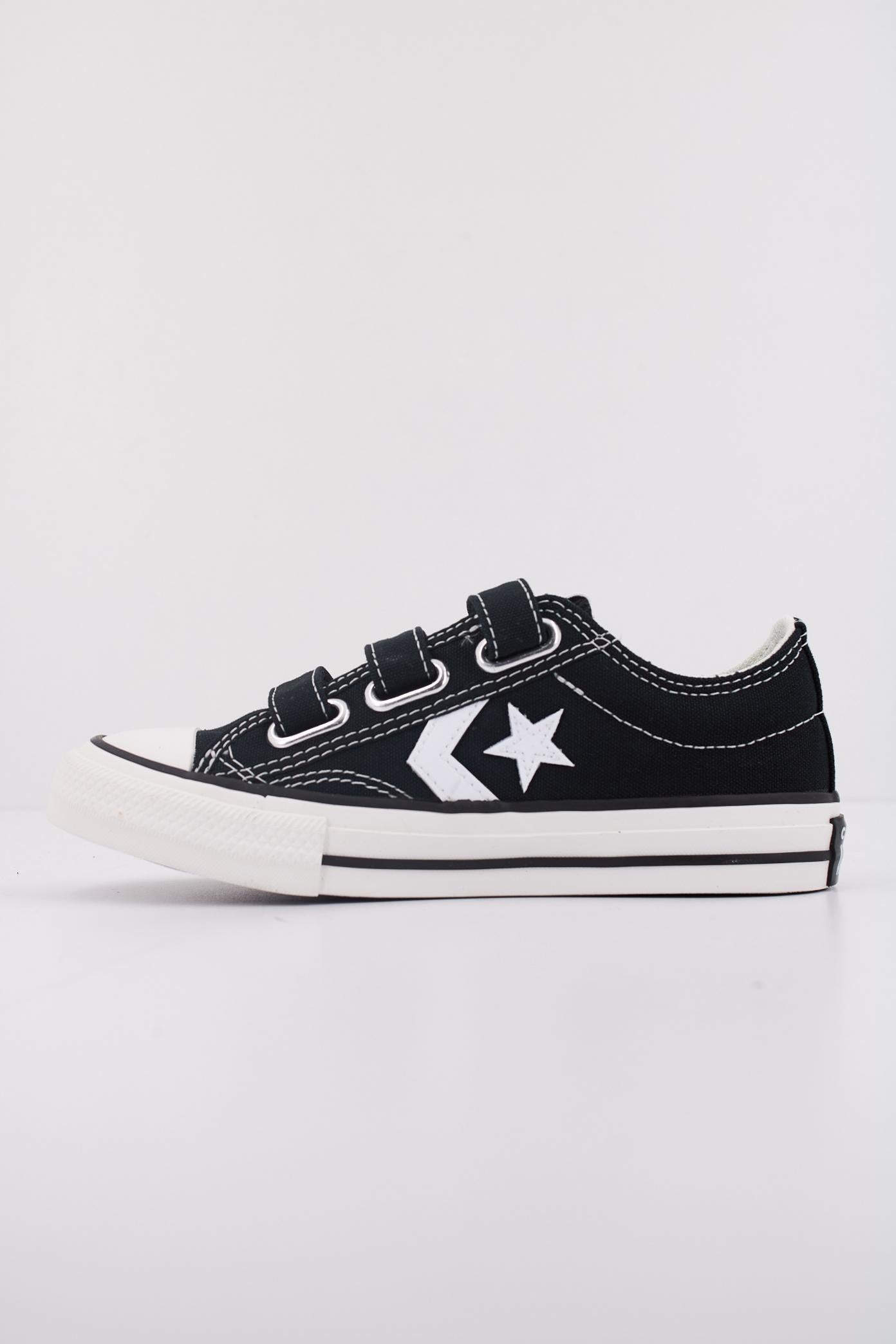 CONVERSE STAR PLAYER  V OX en color NEGRO  (1)