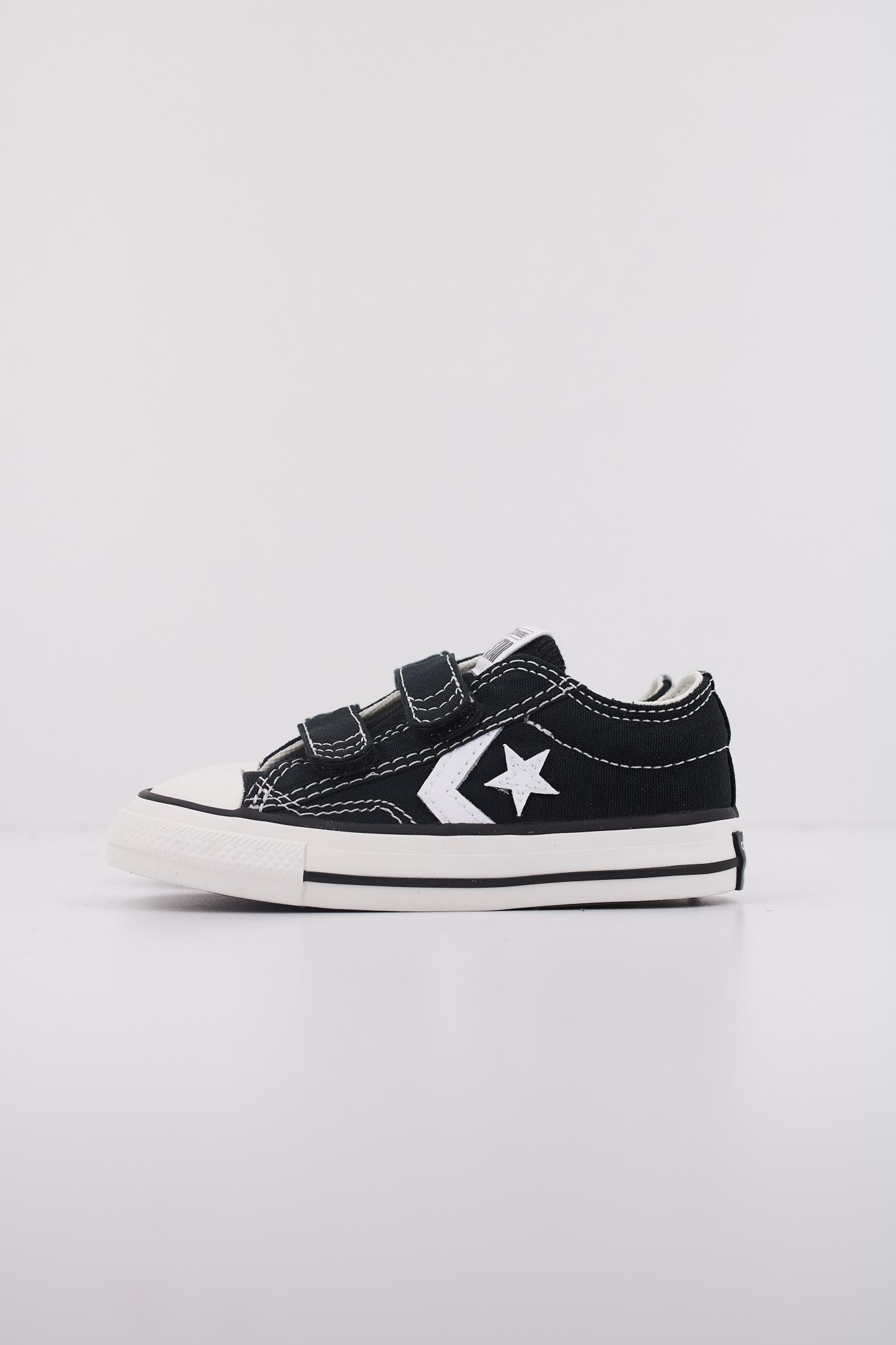 CONVERSE STAR PLAYER  V OX en color NEGRO  (1)