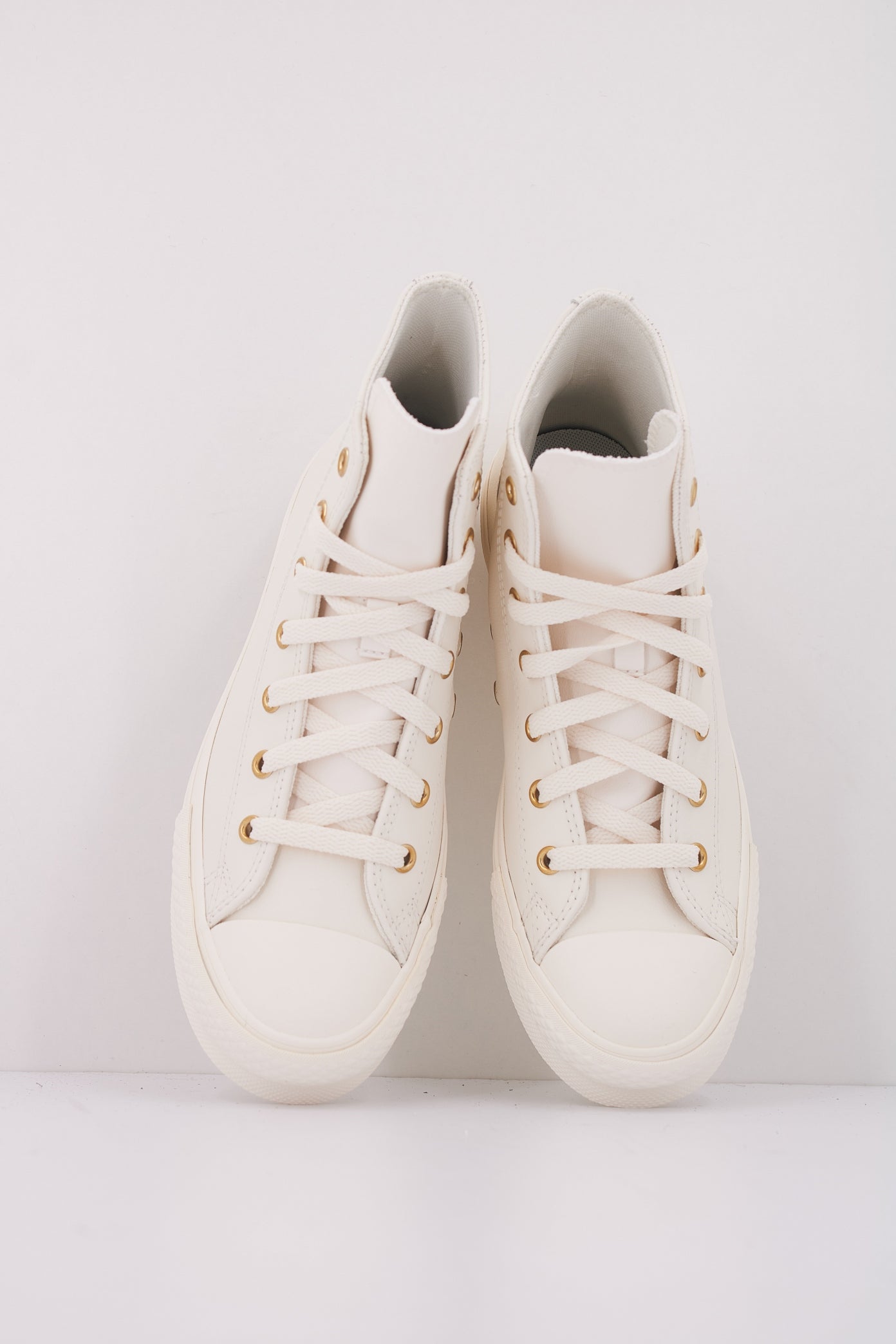 CONVERSE CHUCK TAYLOR ALL STAR EVA LIFT LEATHER+GOLD en color BLANCO  (3)