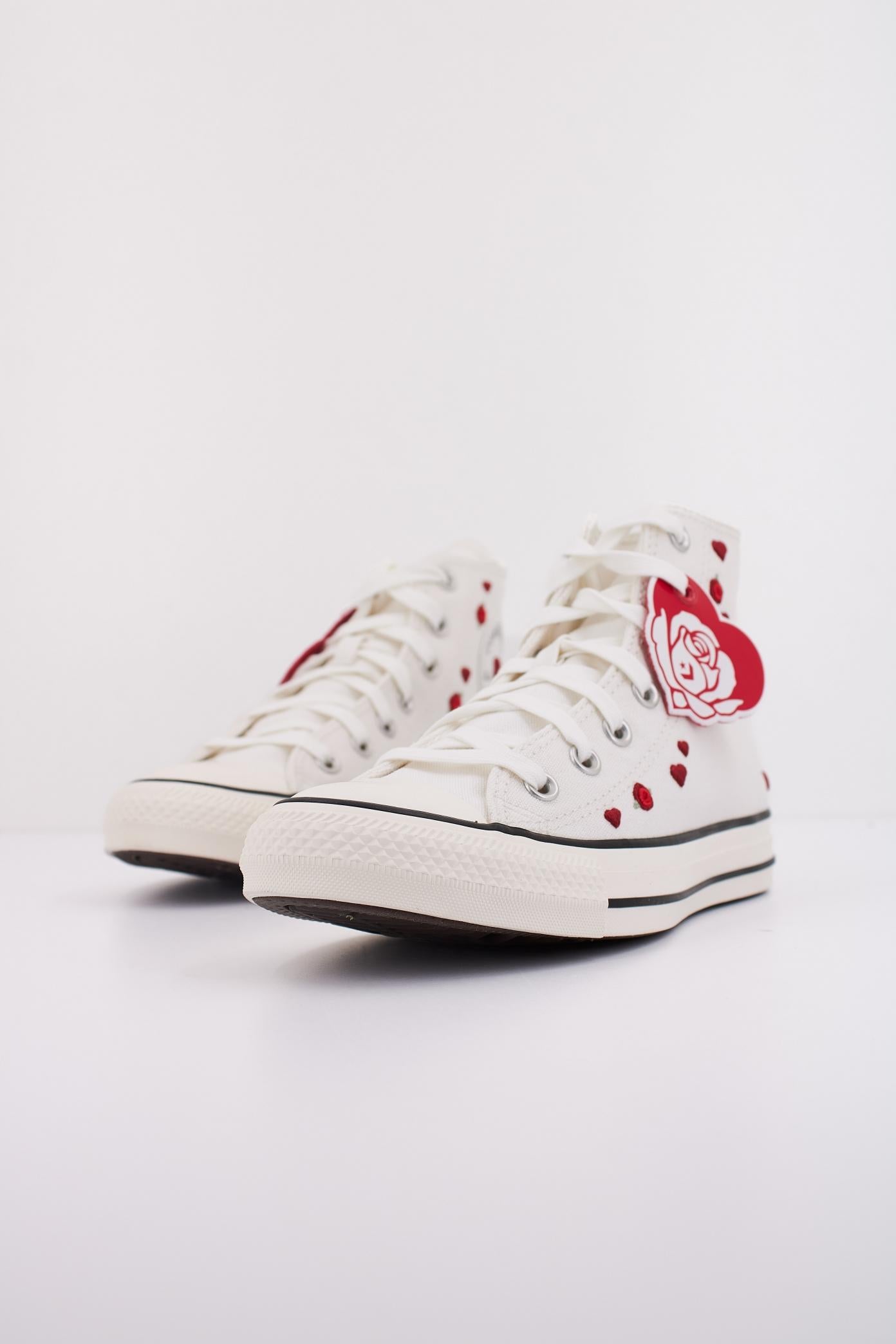 CONVERSE CHUCK TAYLOR ALL STAR en color BLANCO  (2)
