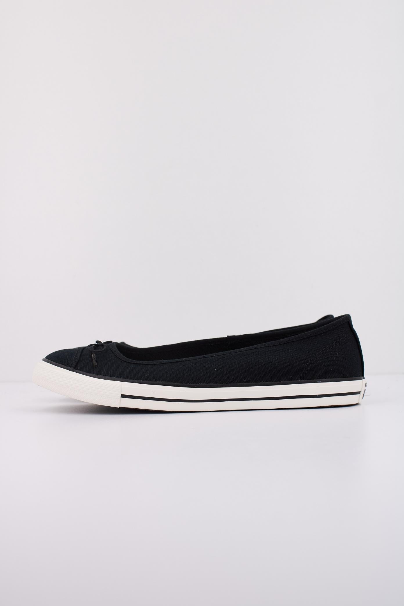 CONVERSE CHUCK TAYLOR  ALL STAR  DAINTY BALLERINA en color NEGRO  (1)